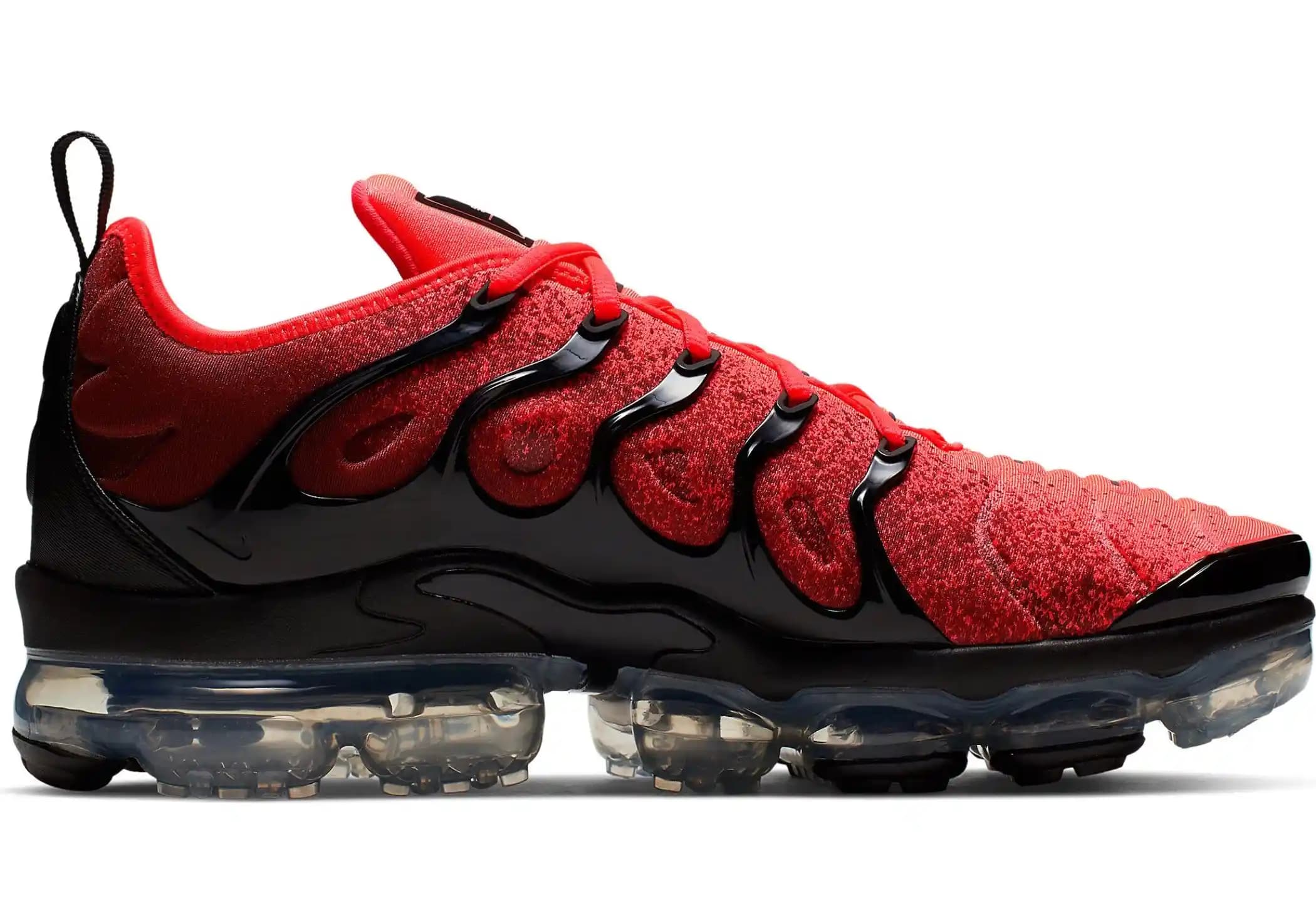 Nike Vapormax Plus: Modern Tasarımı ve Konforuyla Öne Çıkan Spor Ayakkabı Seçenekleri