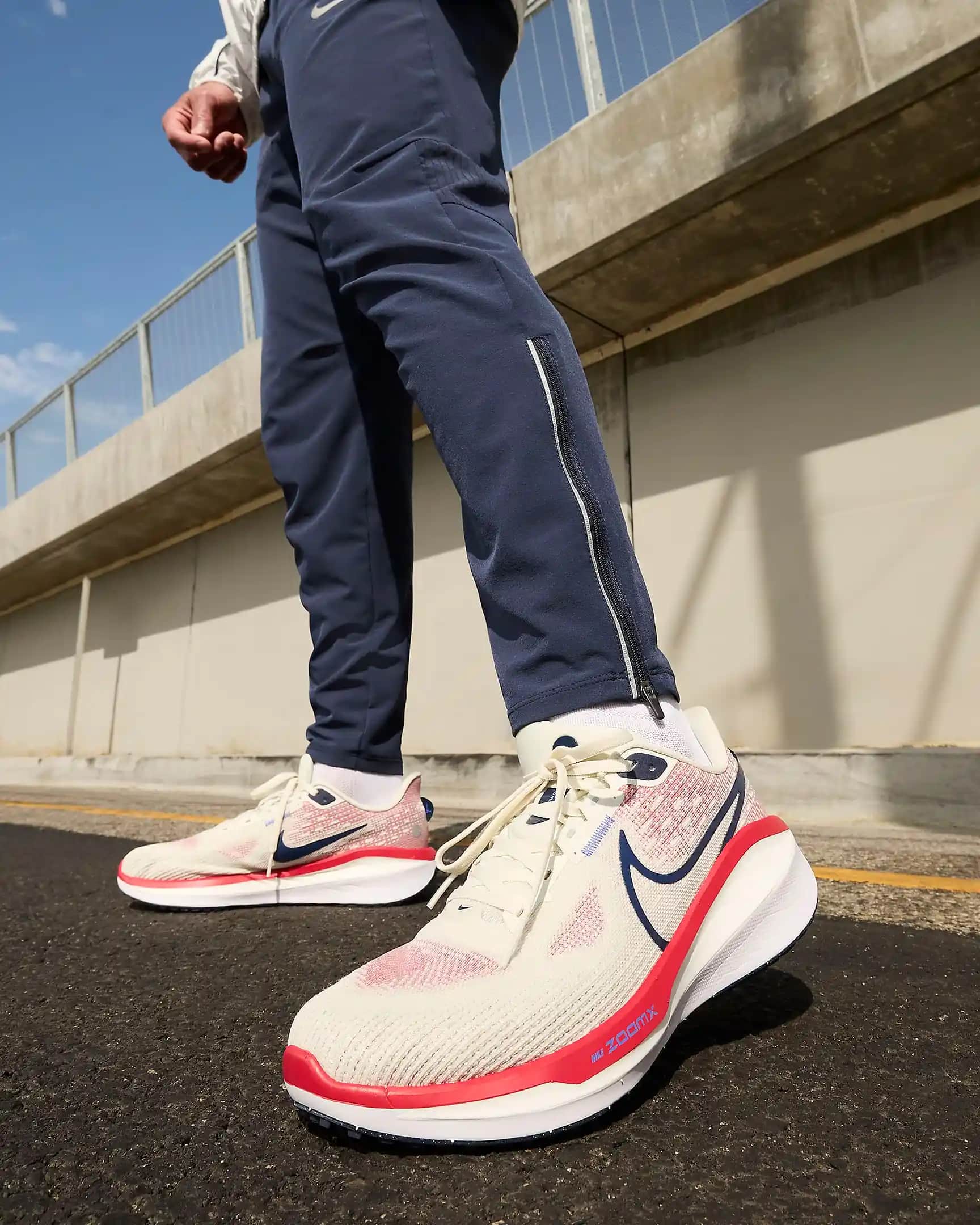 Nike Vomero 17: Yüksek Performans ve Konfor Sunan Modern Koşu Ayakkabısı