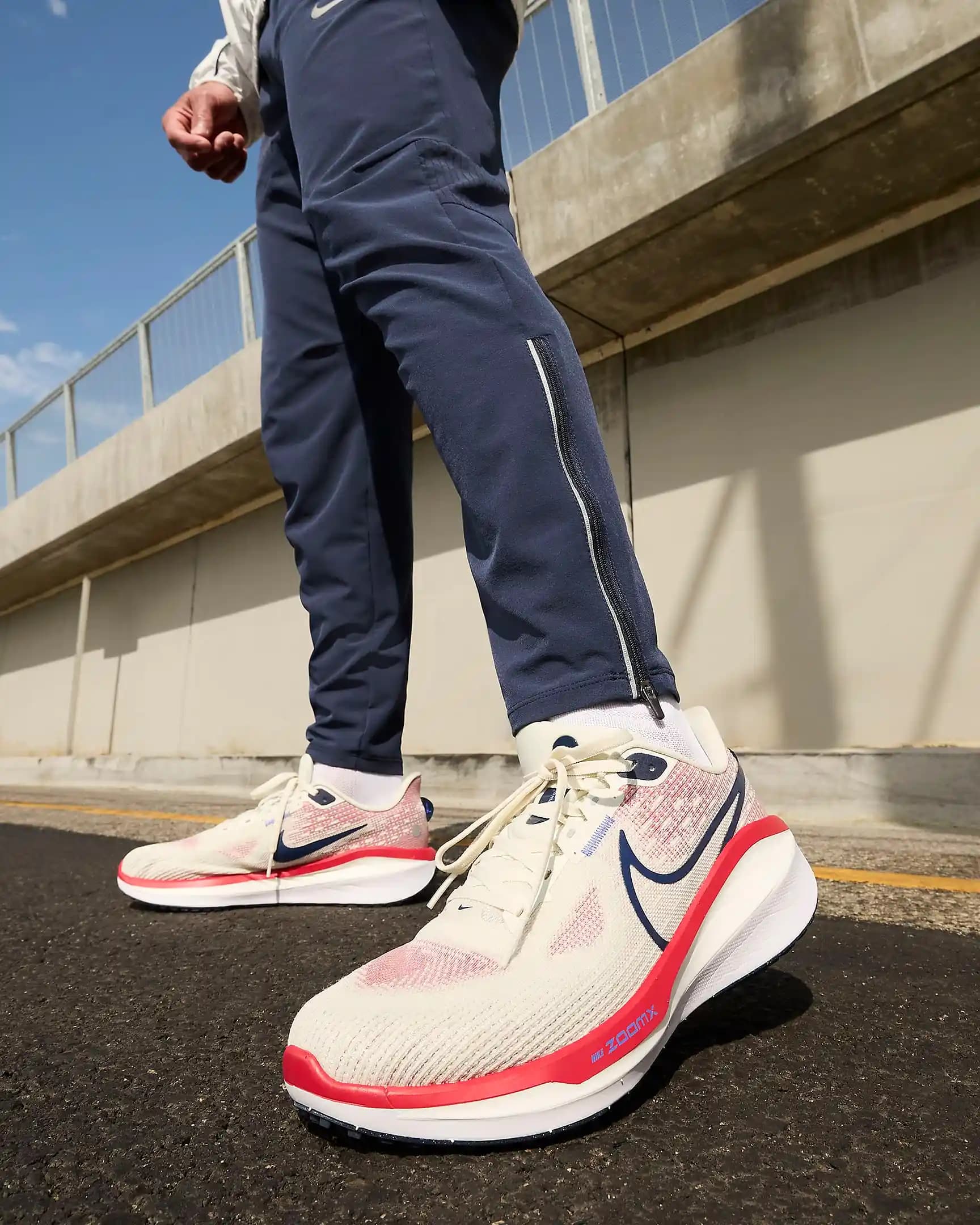 Nike Vomero 17: Yüksek Performans ve Konfor Sunan Modern Koşu Ayakkabısı