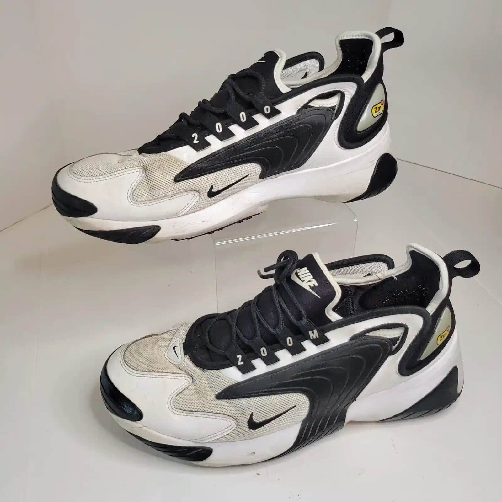 Nike Zoom 2000: Klasik ve Modern Tasarımlarla Performans ve Stil Buluşması