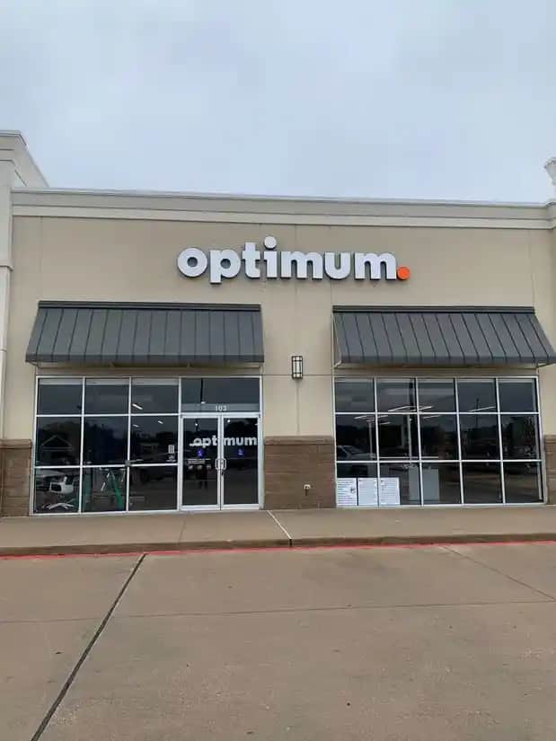 Optimum Lufian: Kaliteli ve Şık Ayakkabı ile Aksesuar Seçenekleri Sunan Marka