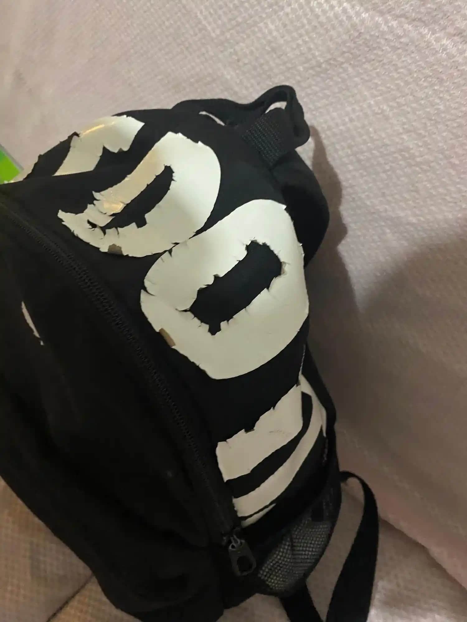 Orijinal Nike Çantalar: Spor ve Günlük Kullanım İçin Dayanıklı ve Şık Seçenekler