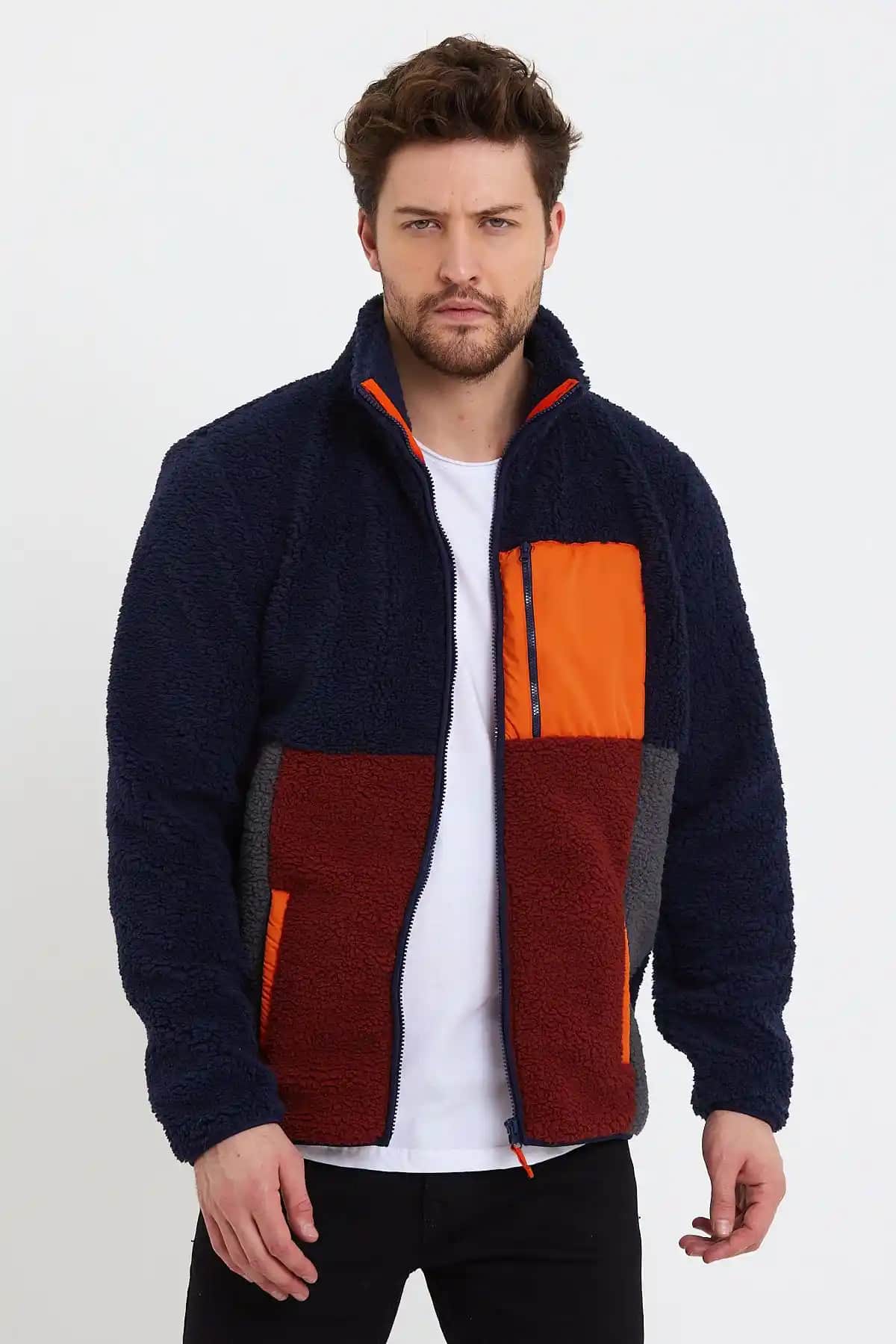 Polar Ceketler: Kış Aylarında Sıcaklık ve Şıklık Sunan Modern Alternatifler