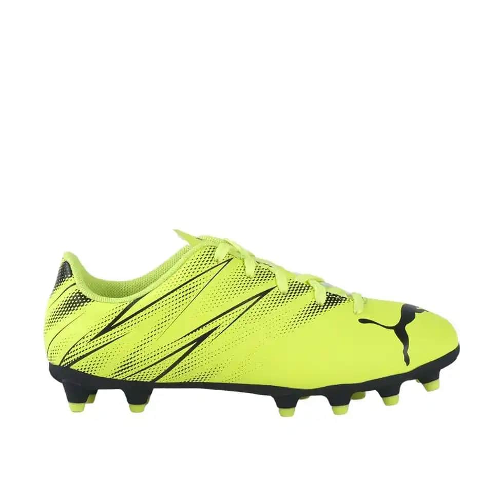 PUMA Yeşil Kramponlar: Performansı ve Stili Yansıtan Modern Futbol Ayakkabıları