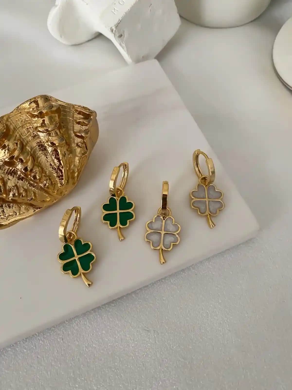 Şeker Aksesuarlar ile Ayakkabılarınızı Tatlı ve Şık Hale Getirin