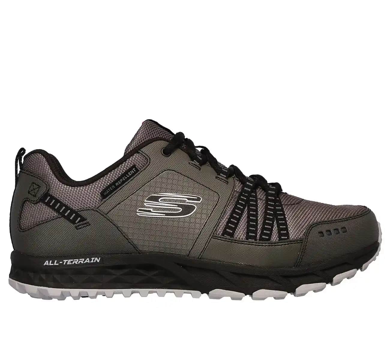 Skechers Escape Plan: Konfor ve Stil Sunan Çok Yönlü Outdoor Spor Ayakkabısı