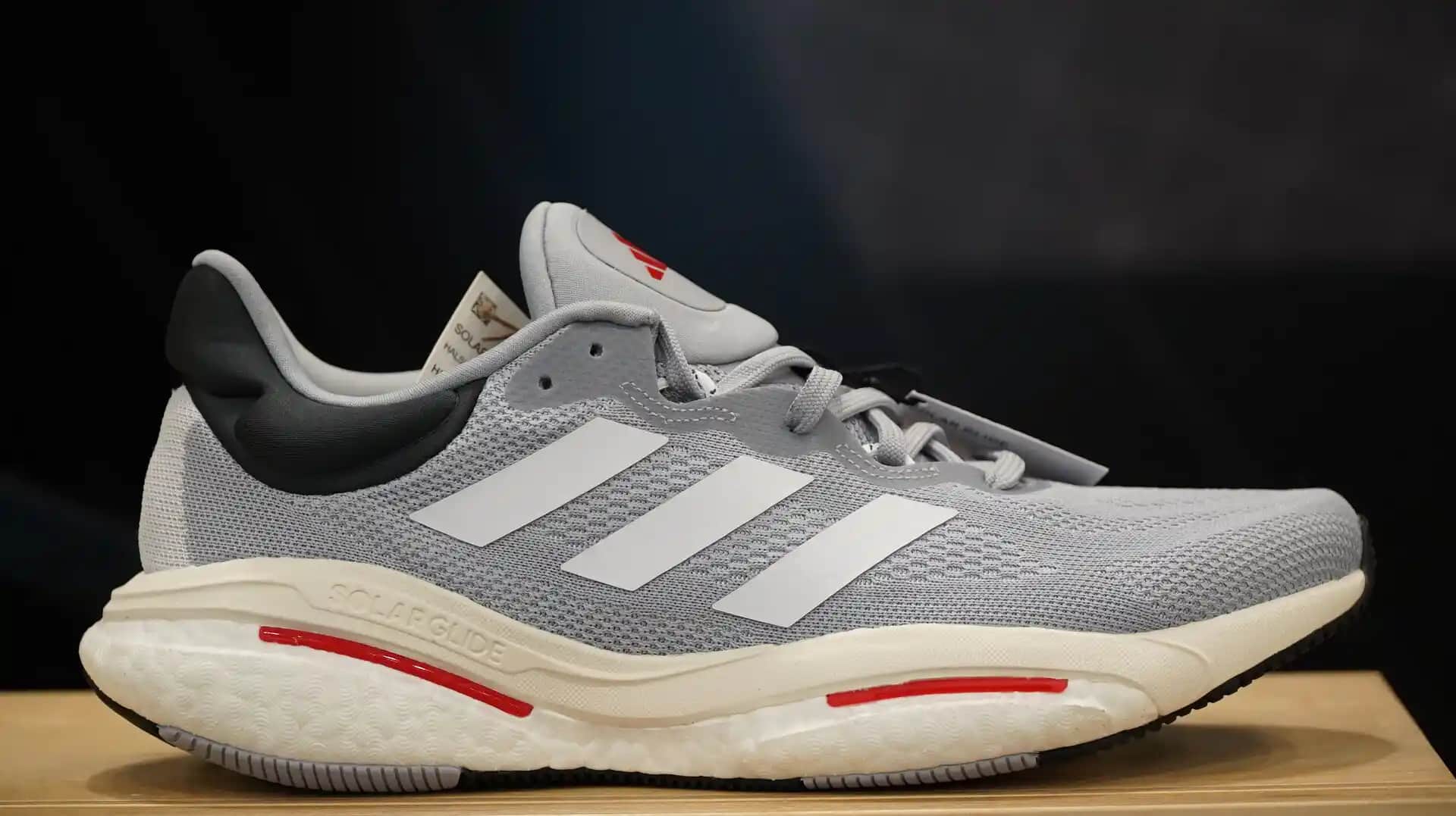 Solarglide 6: Yenilikçi Teknolojiyle Gelişmiş ve Konforlu Ayakkabı Çözümleri