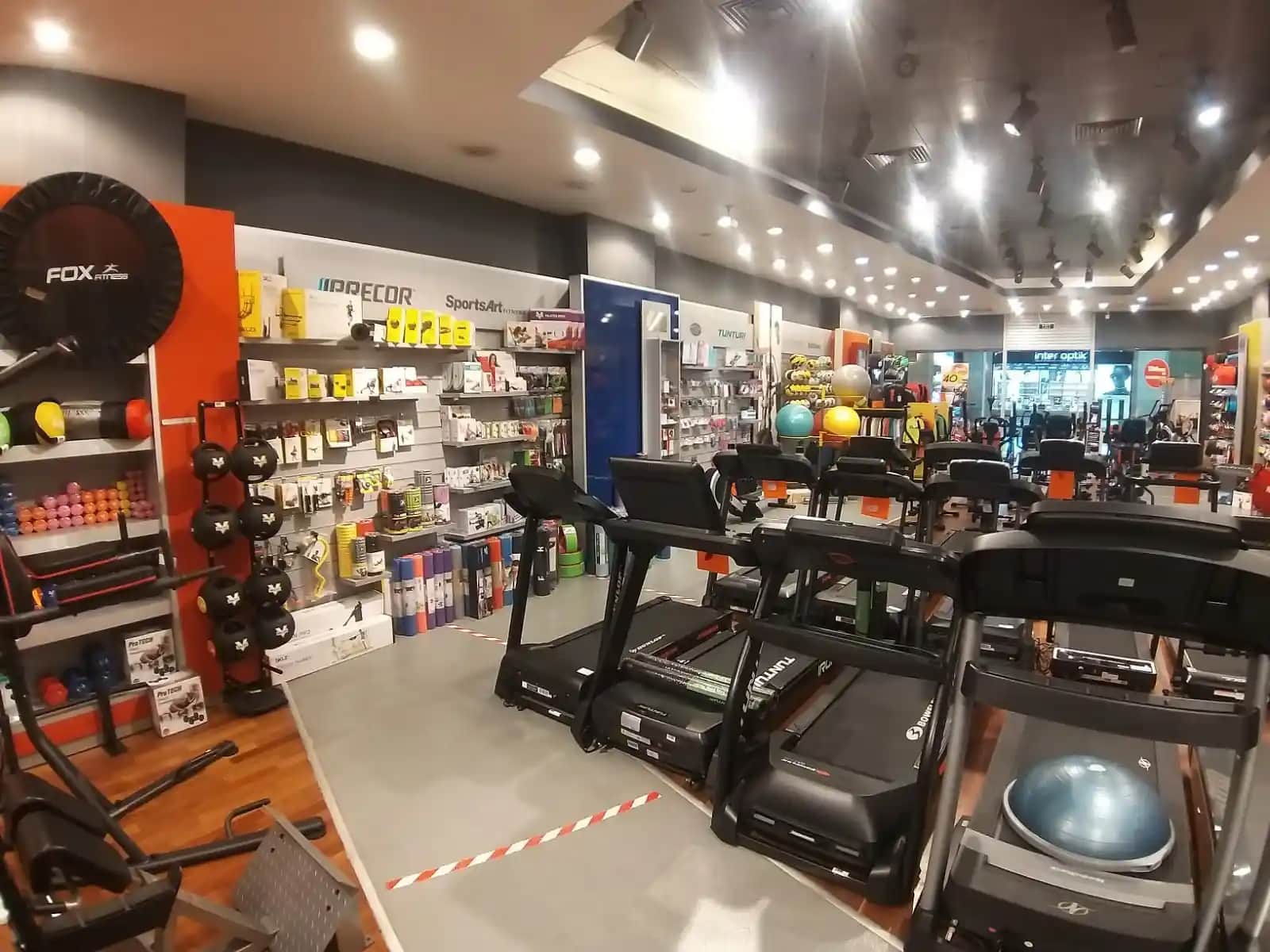 Spor Ürünleri Mağazası Seçerken Dikkat Edilmesi Gerekenler ve Güncel Trendler