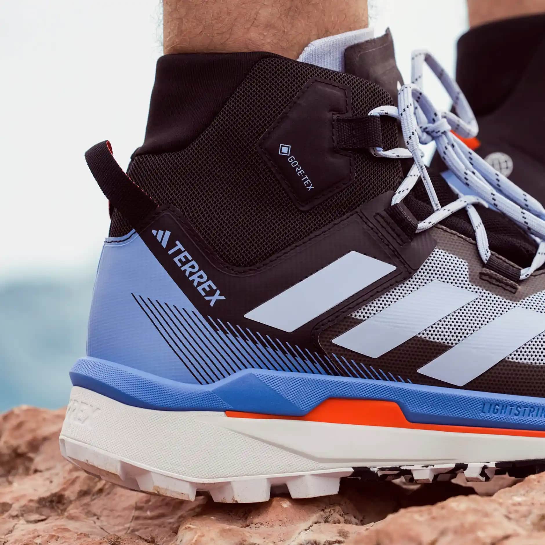 Terrex Adidas Outdoor Ayakkabıları: Dayanıklılık ve Konforun Birleştiği Seçenekler