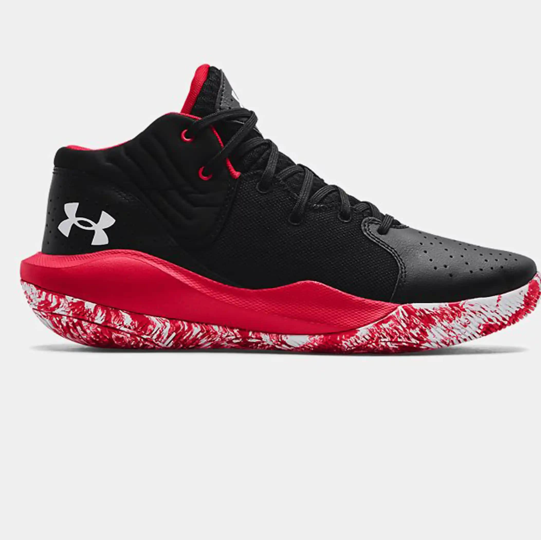 Under Armour Spor Ayakkabıları ve Aksesuarları: Performansı Artıran En İyi Seçenekler