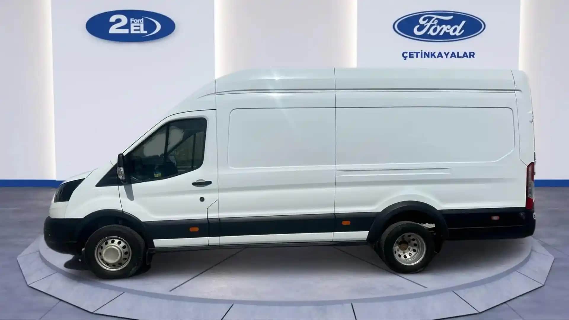 Uzun Vans Ayakkabılar: Stil ve Konforun Buluştuğu Modeller ve Trendler