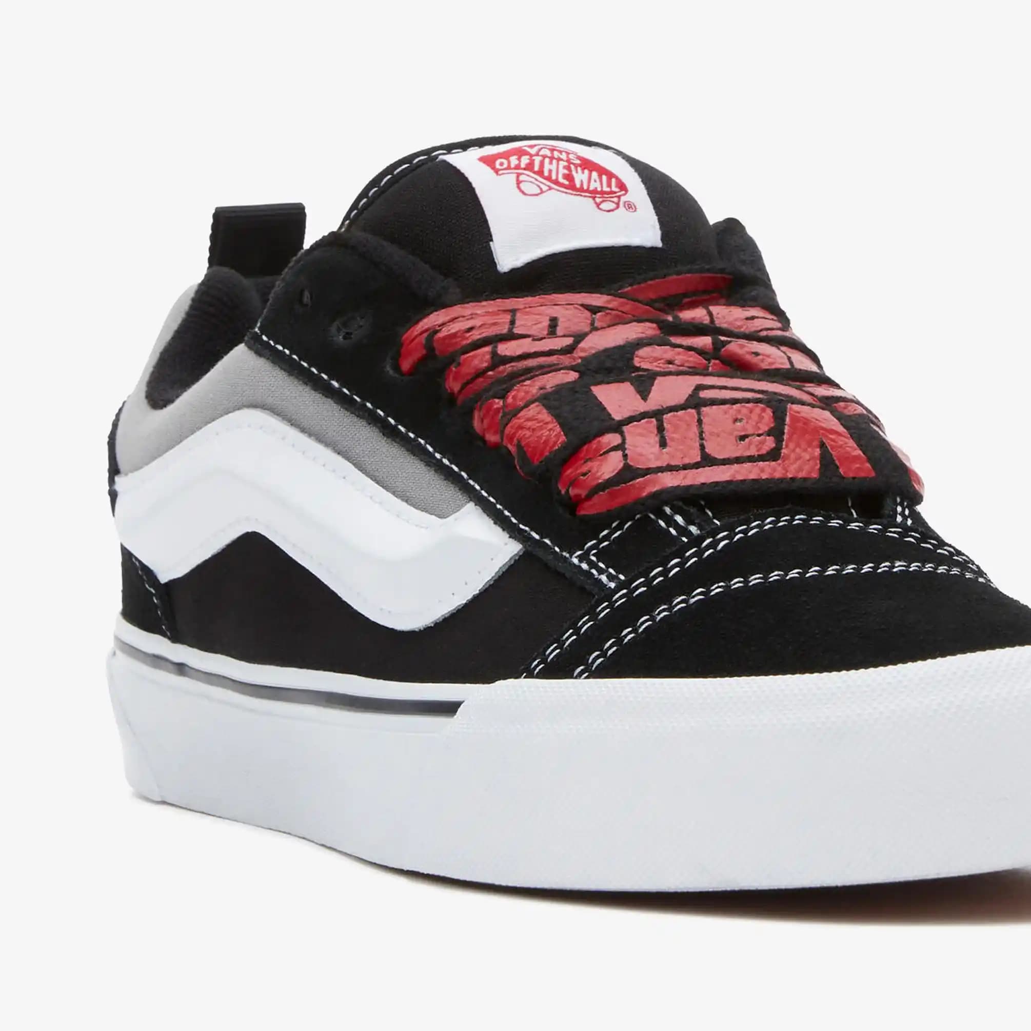 Vans Knu Skool Siyah Unisex Sneaker: Günümüz Modasına Uygun Şık ve Dayanıklı Tasarım