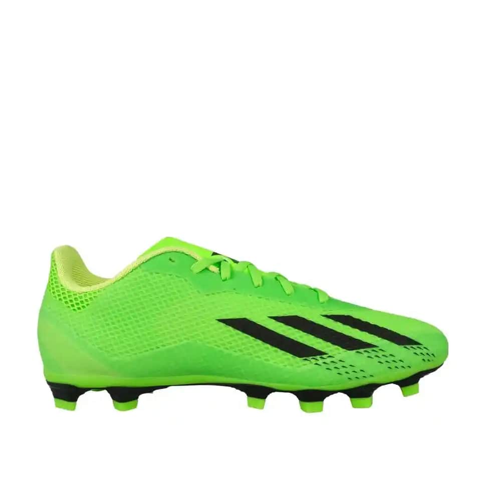 Yeşil adidas kramponlar: Performans ve tarzı bir arada sunan modern spor ayakkabıları
