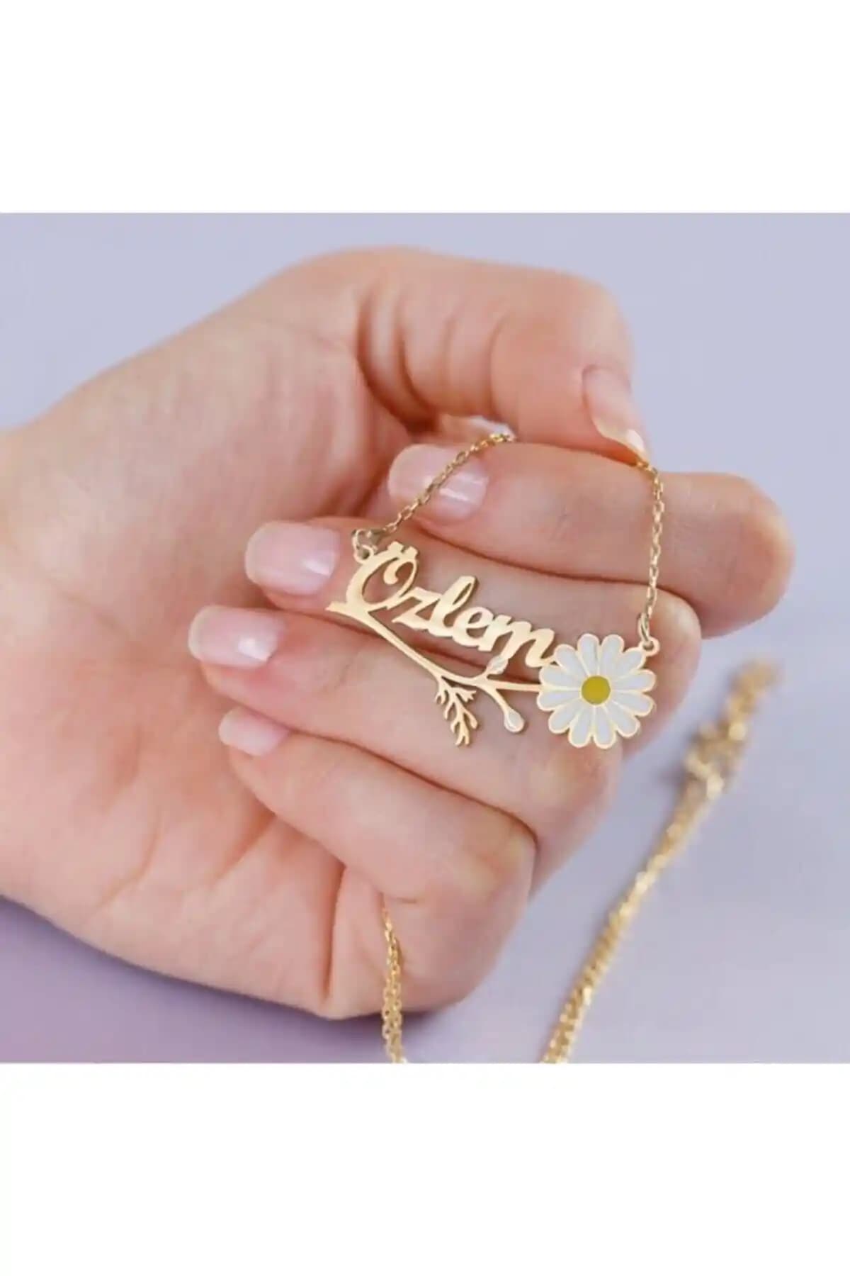 925 Ayar Gümüş Takılar Karşılaştırması: Papatya ve Kelebek Şans Kolyesi İncelemesi