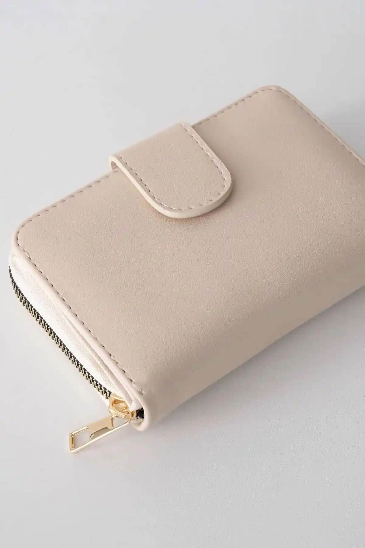 Addax ve Grande Marka Hakiki Deri Cüzdan Karşılaştırması: Özellikler ve Kullanıcı Yorumları