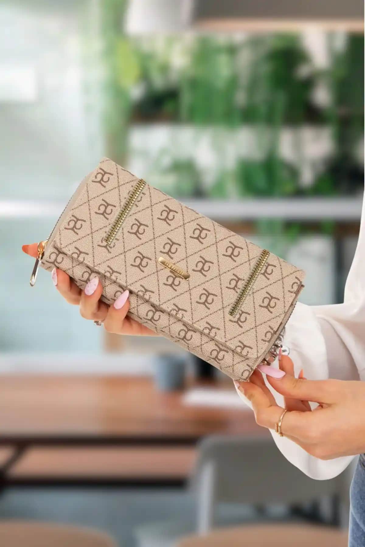 Adelina Bags Kadın Cüzdanları Karşılaştırması ve Seçim Rehberi