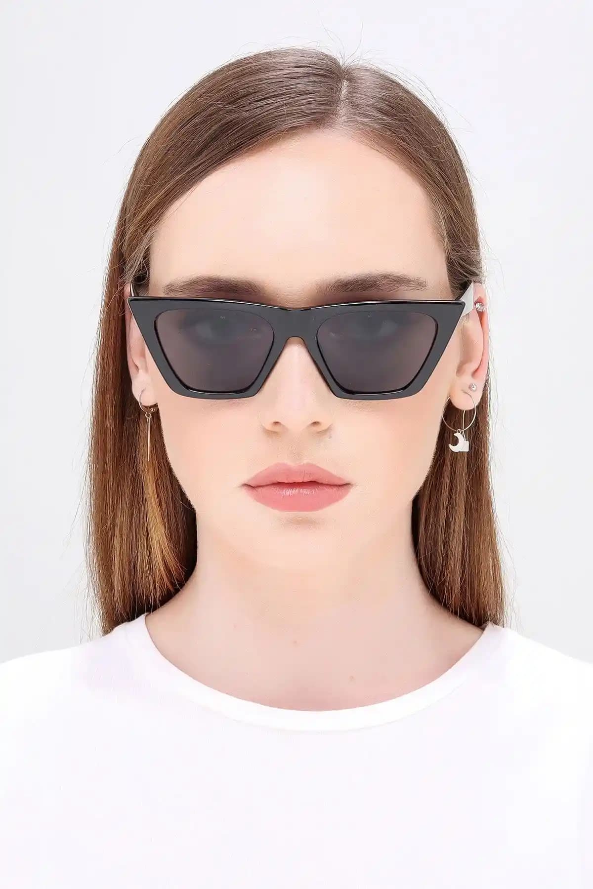 Affair Et307 C002 ve C030 Gözlük Modellerinin Ayrıntılı Karşılaştırması