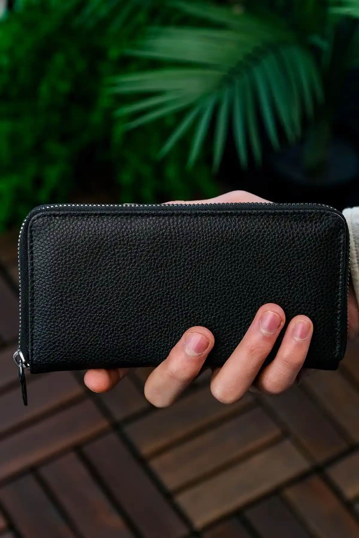 ANDİFLİ Telefon Bölmeli Unisex Deri Portföy ve Fermuarlı Cüzdan Karşılaştırması