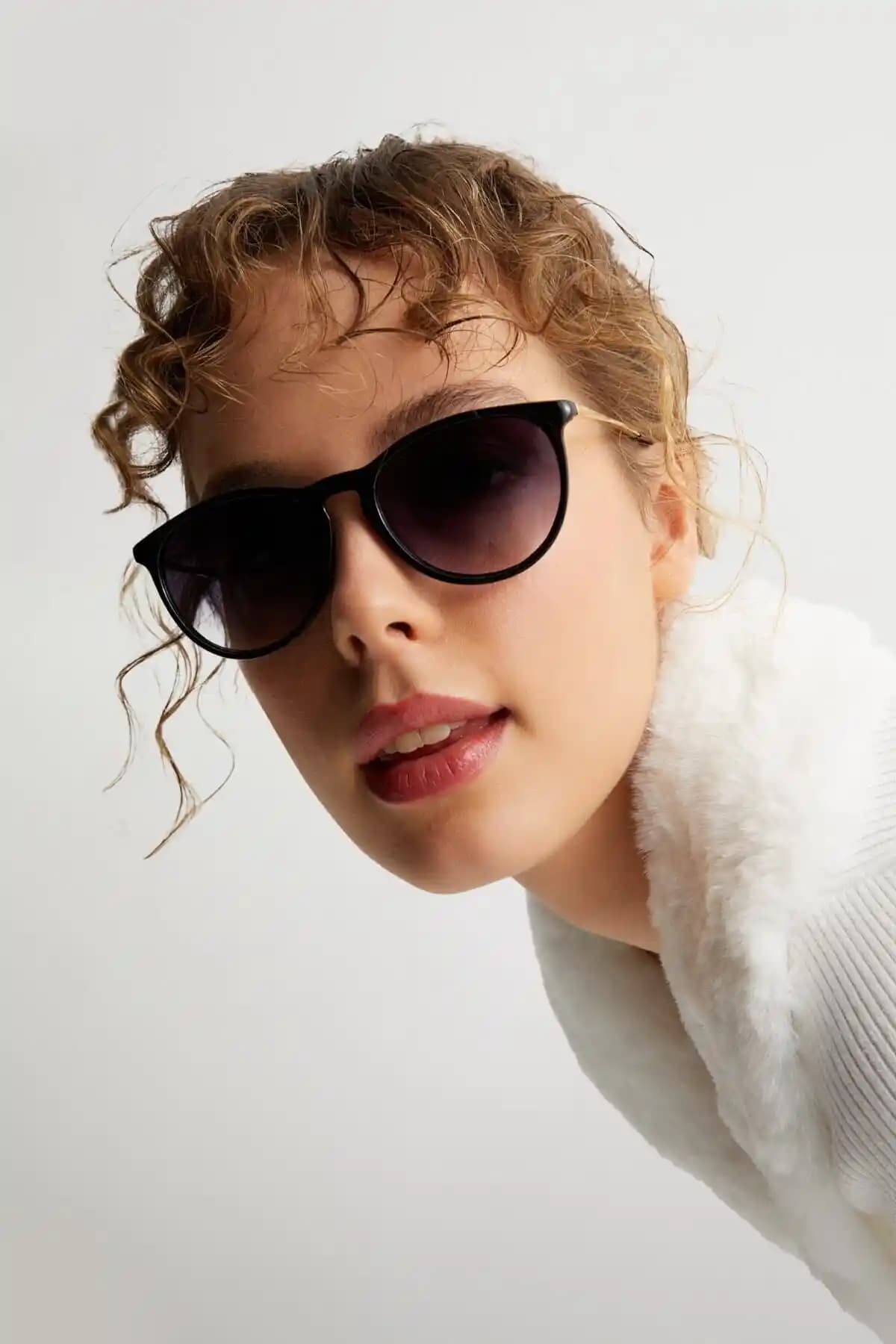 Aqua Di Polo 1987 Kadın Güneş Gözlükleri Karşılaştırması ve Stil Önerileri