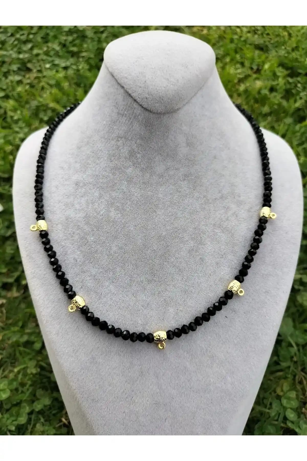 Arjew ve Jenny Daphne Kadın Kolye Modelleri: Stil ve Kalite Karşılaştırması