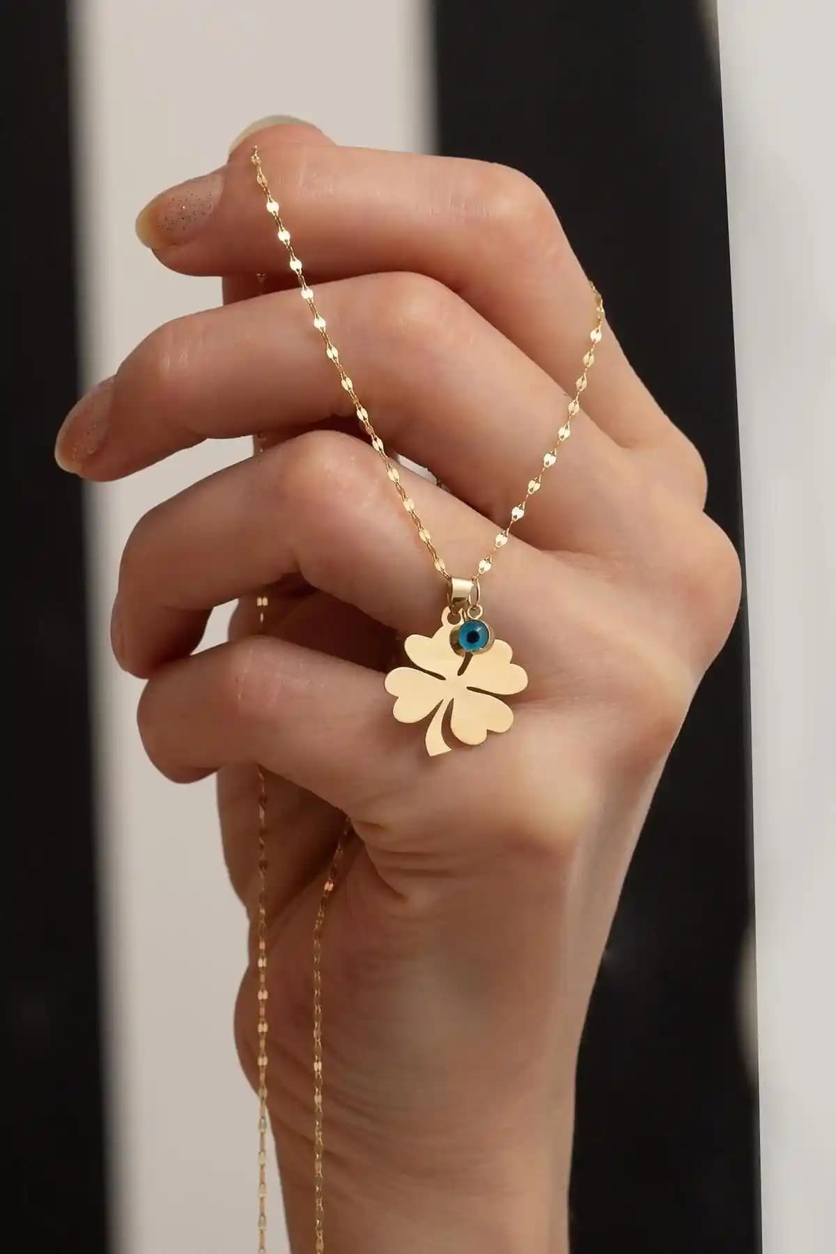 Bayar Gold 14 Ayar Altın Kolye Karşılaştırması: Yonca ve Halat Zincir Modelleri