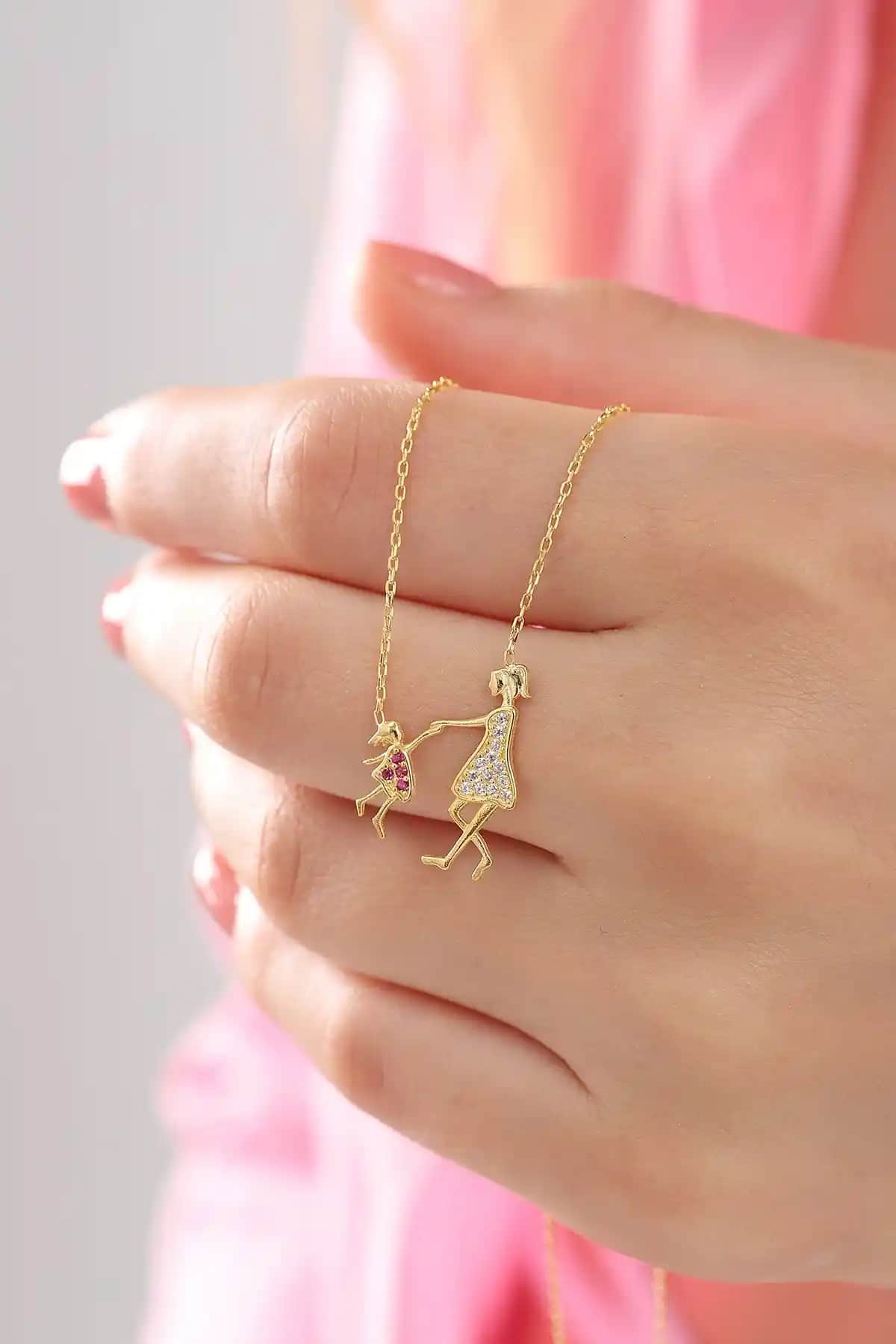 Bilsen Store Kadın Gümüş Kolye Karşılaştırması: Zarif Tasarımlarla Hangi Model Sizin İçin Uygun