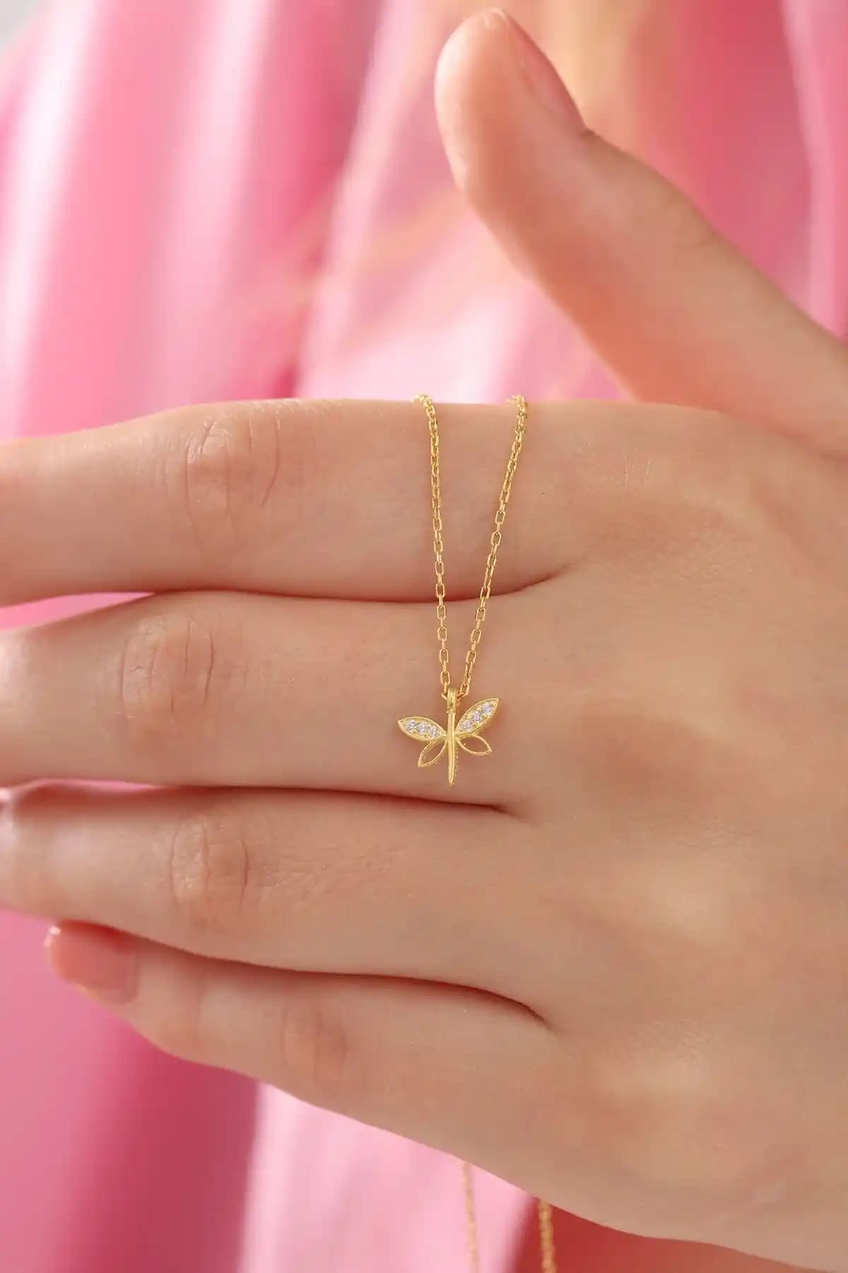 Bilsen Store Kadın Kolye Karşılaştırması: Şık ve Zarif Gümüş ve Altın Kaplama Modeller