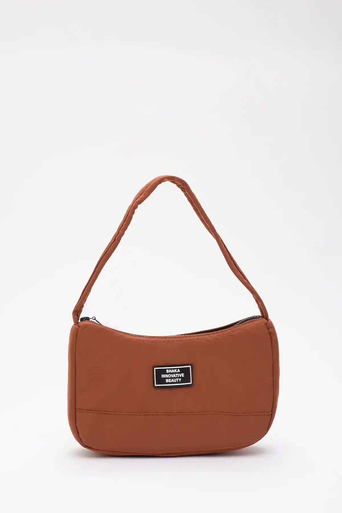 Çanta Seçimi: Shaka Kiremit U11 ve WITH-W Ka<dı>n Modeli Karşılaştırması