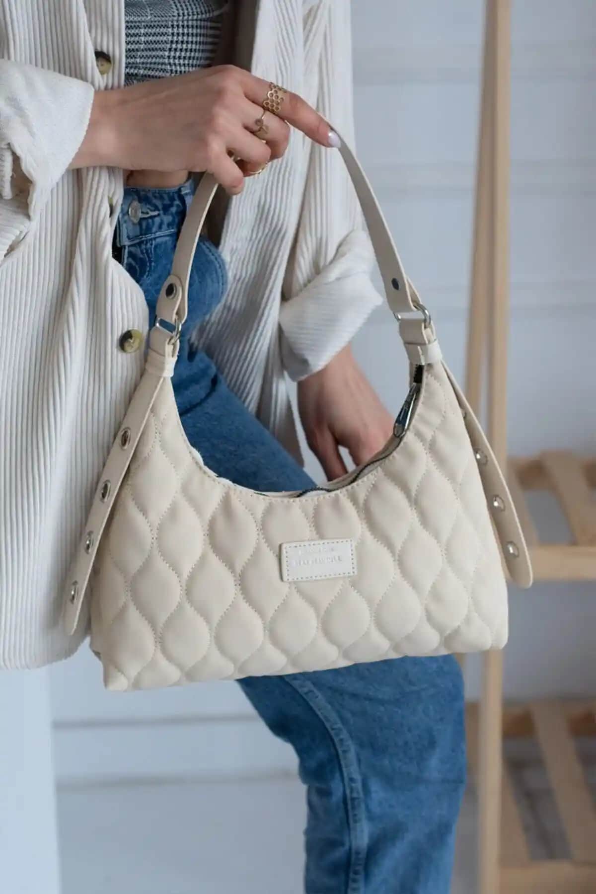 Cochines ve Genel Markalar Kadın Çantası Karşılaştırması ve Özellikleri