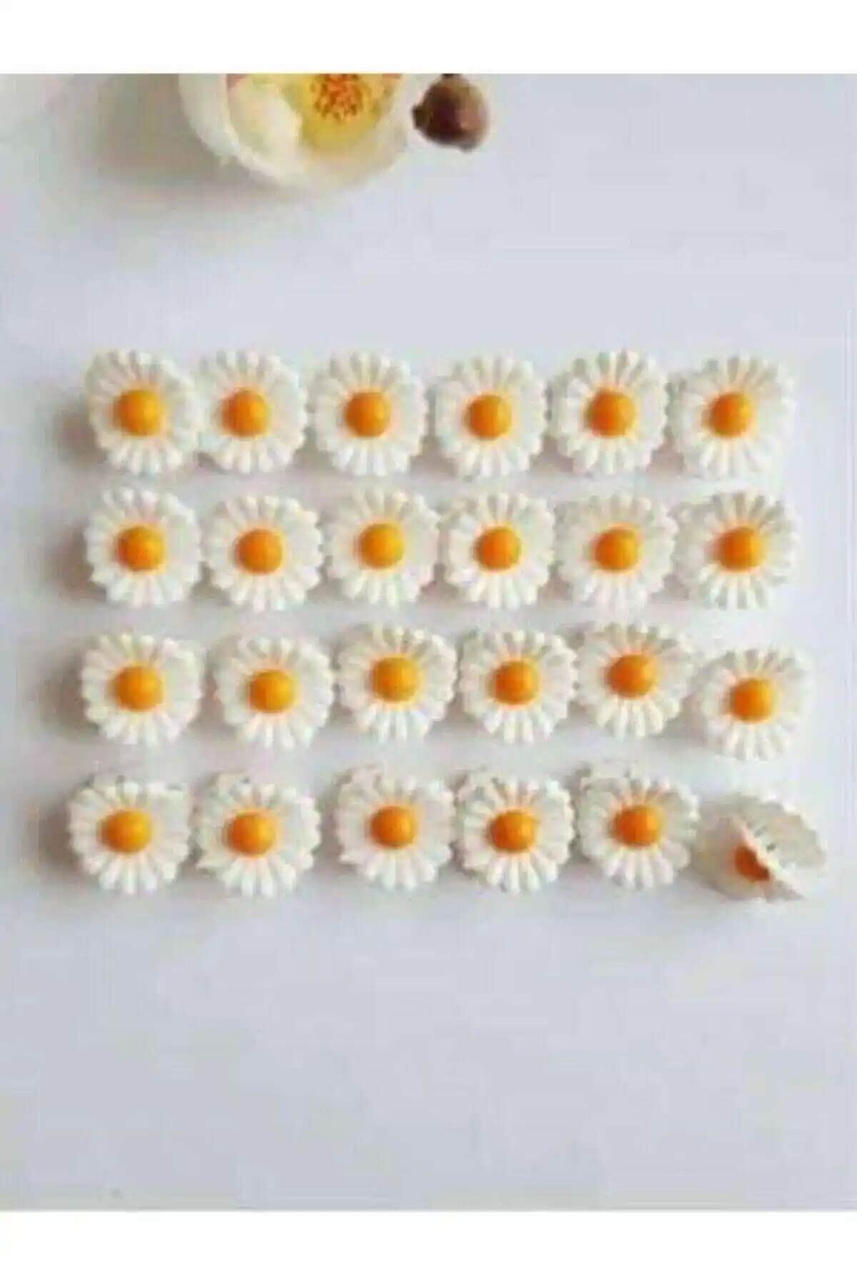 Çocuklar İçin Mandal Tokalar: Papatya ve Çiçek Desenli Modellerin Karşılaştırması