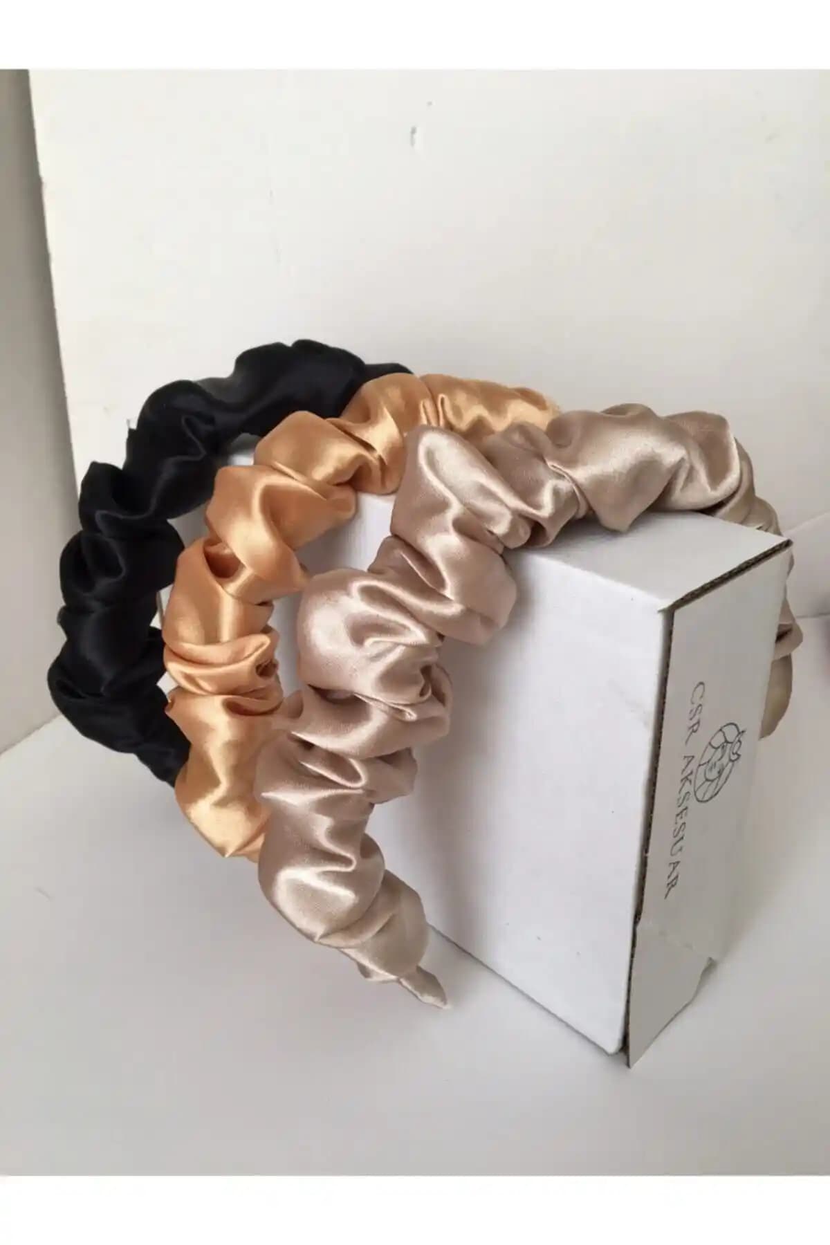 CSR Aksesuar İki Popüler Taç Modeli Karşılaştırması ve Detaylı İnceleme