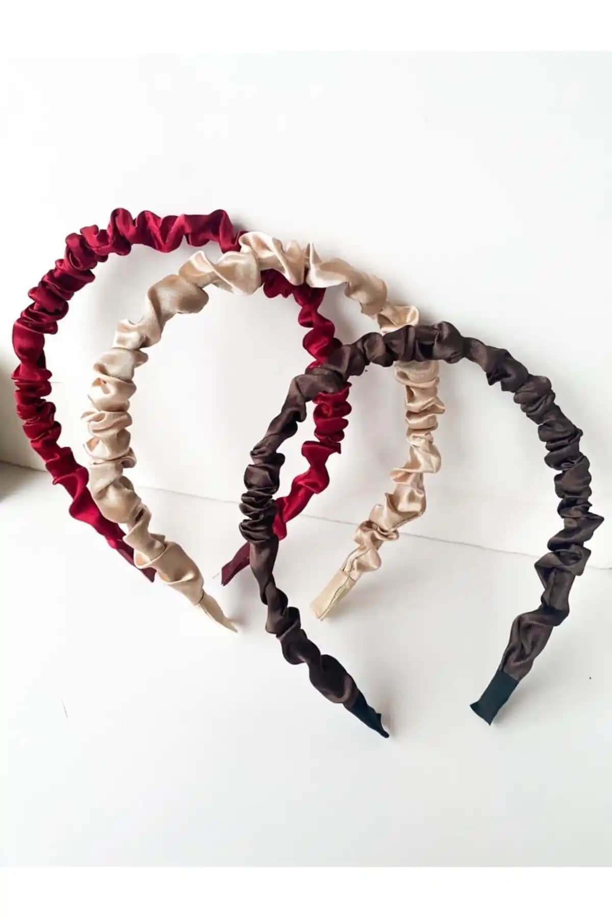 CSR ve MSL Saten Taç Setleri Karşılaştırması: Şıklık ve Konfor İçin En İyi Seçenekler