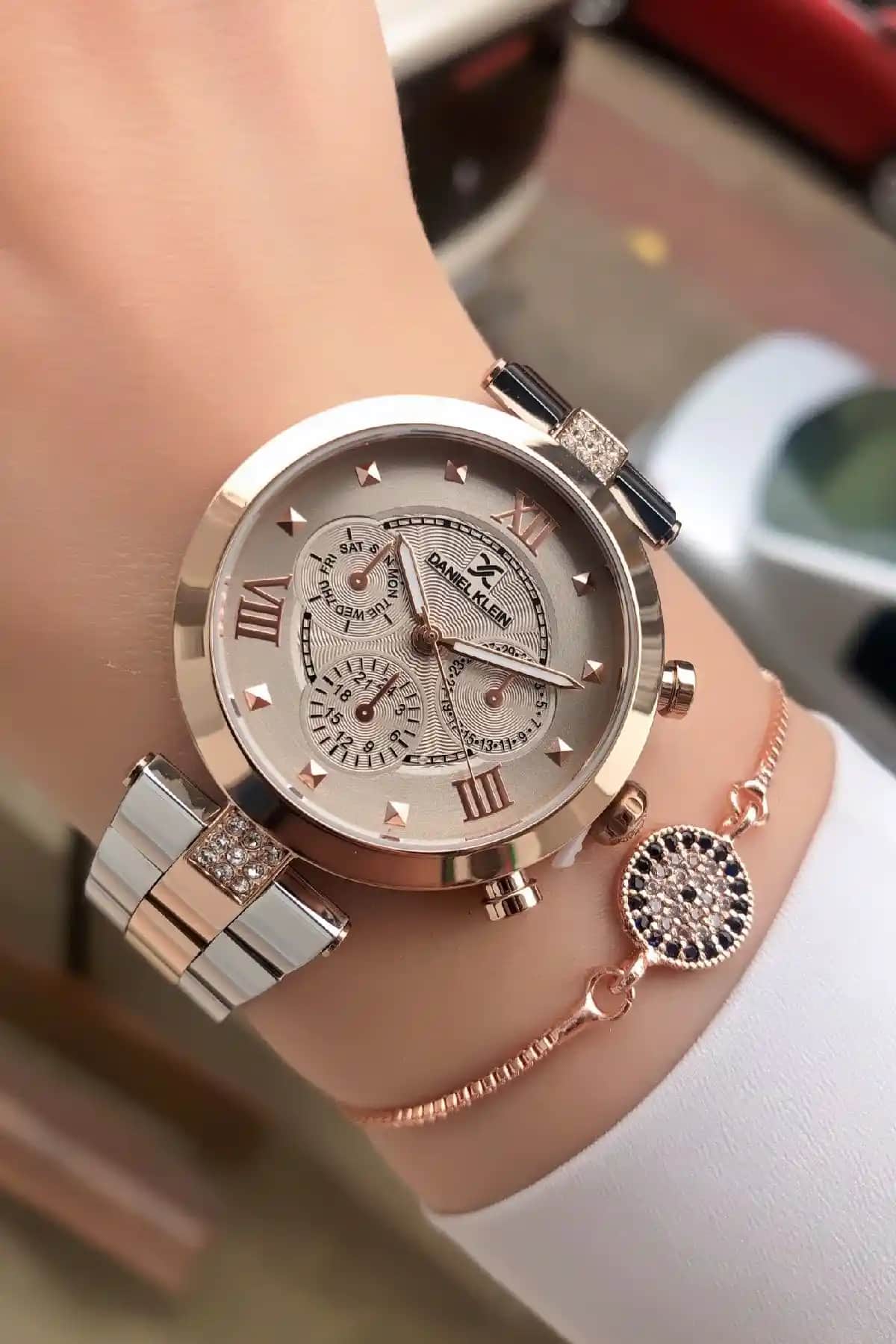 Daniel Klein Kol Saatleri Karşılaştırması: Şıklık ve Kullanışlılık Analizi