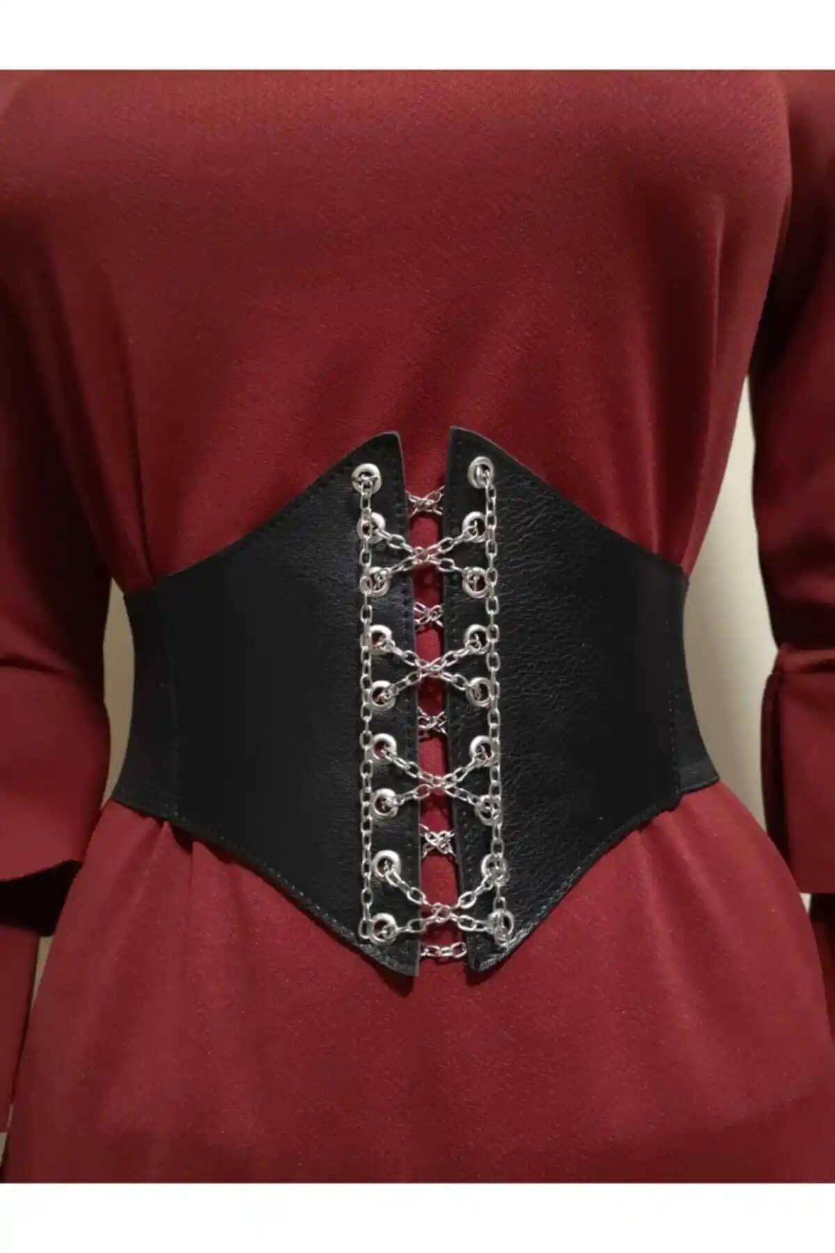 Derimplus Zincirli Lastikli Korse Kemer ile Kemerix Bağcıklı Kadın Korse Kemerleri Karşılaştırması