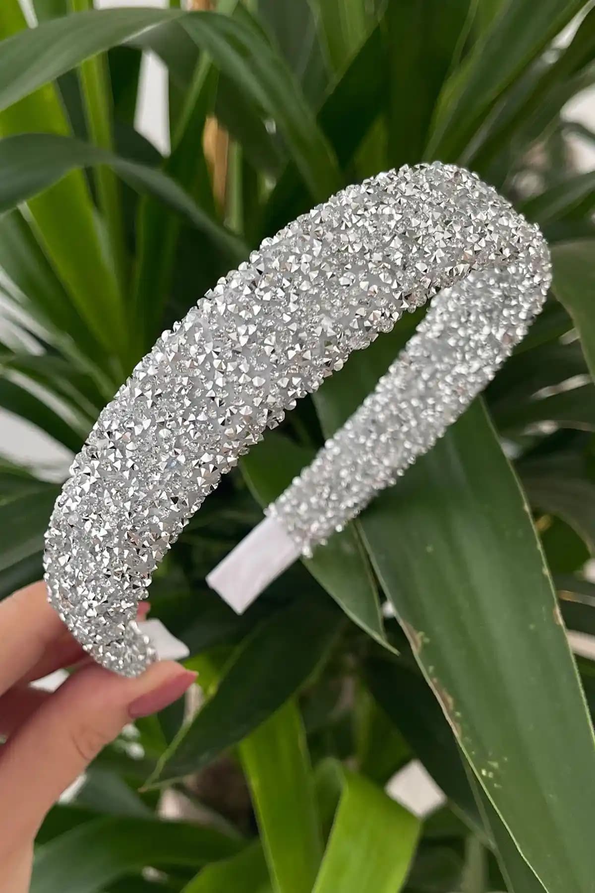 Doinua Serena ve Ginger Taç Modellerinin Detaylı Karşılaştırması ve Hangi Seçeneğin Daha Uygun Olduğu