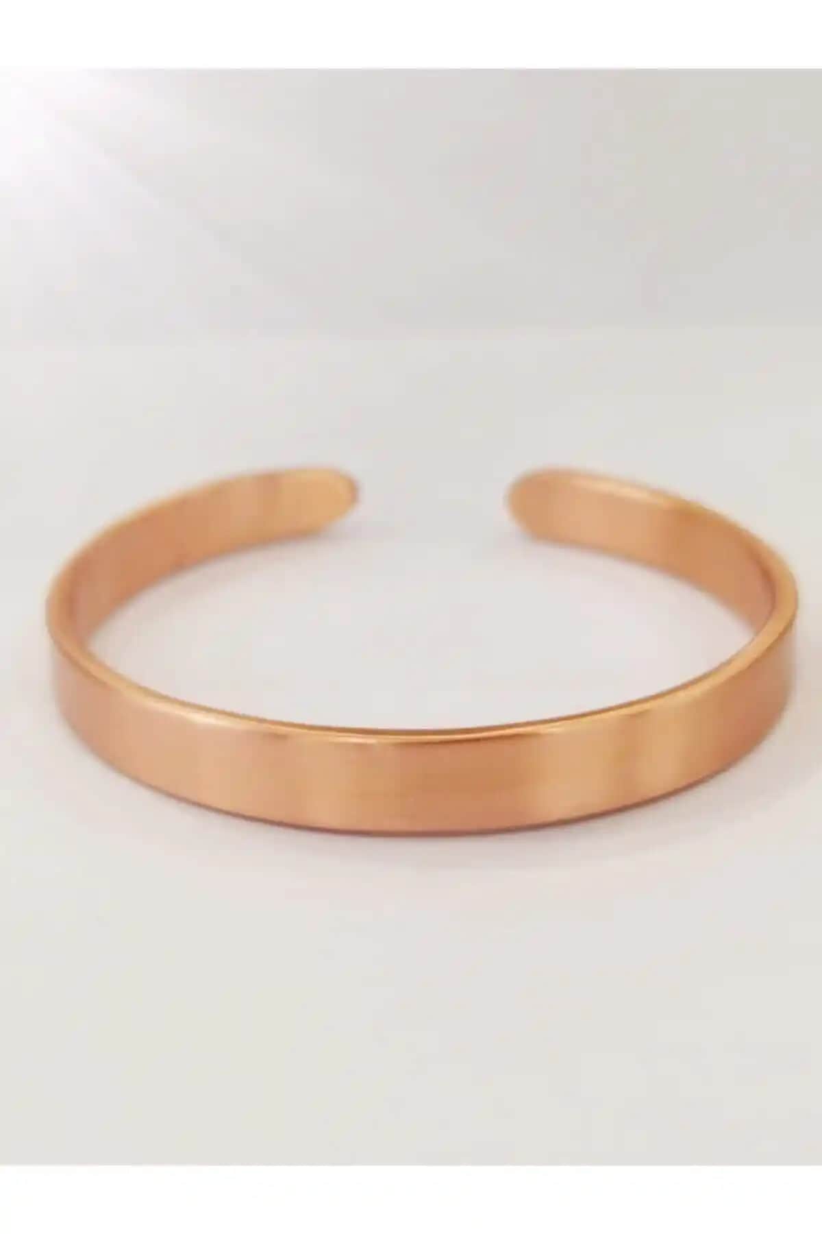 El Yapımı Bakır Bileklikler Karşılaştırması: Estetik ve Sağlık Faydaları