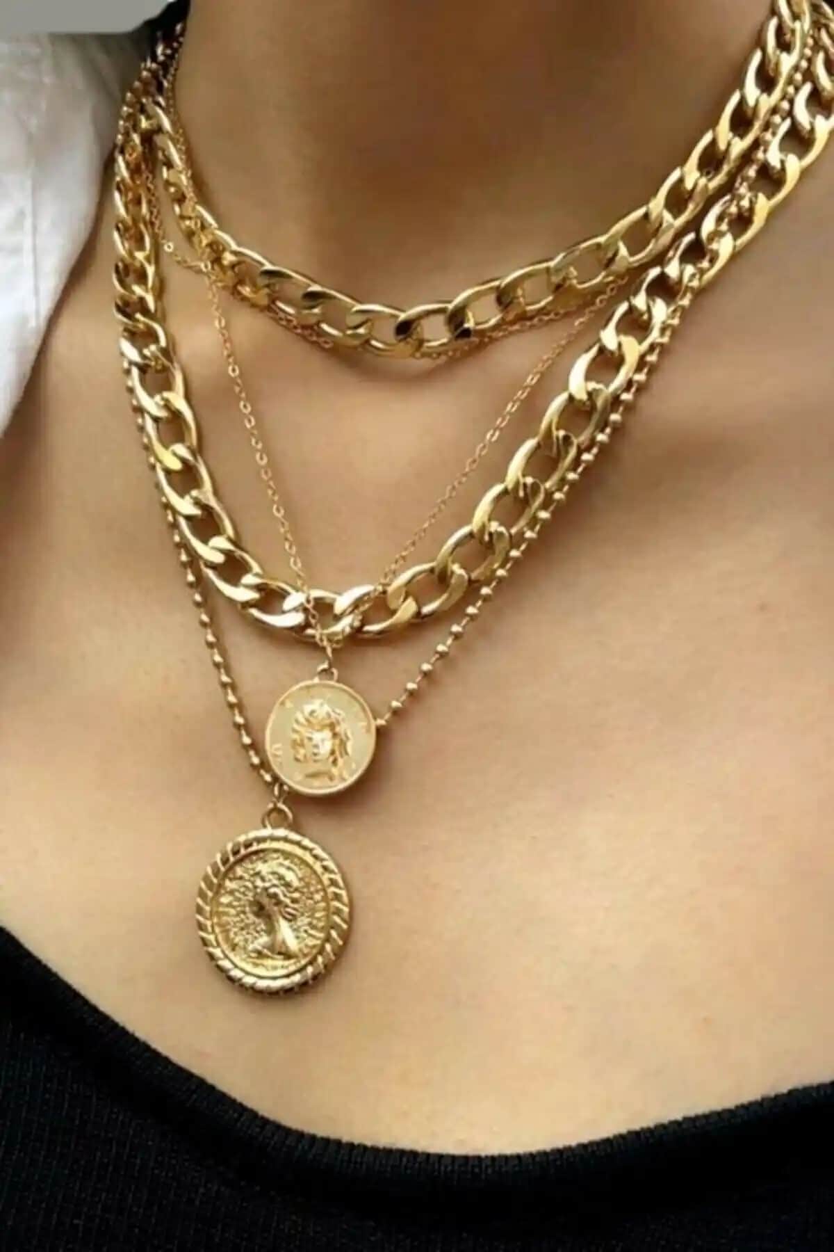 ESUSO ve PETEK AKSESUAR Madalyon Zincir Kolye Karşılaştırması ve Moda İncelemesi