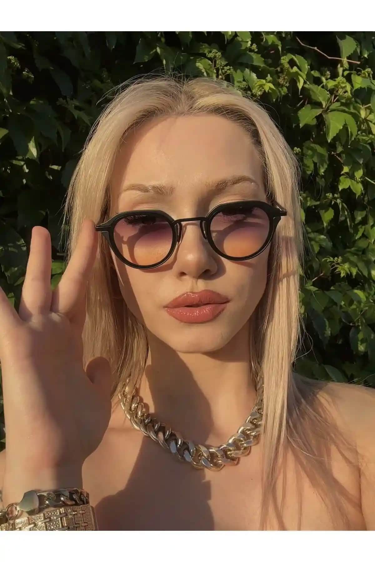 Eyesofia Güneş Gözlüğü Karşılaştırması: Şık Tasarım ve Fonksiyonellik Analizi