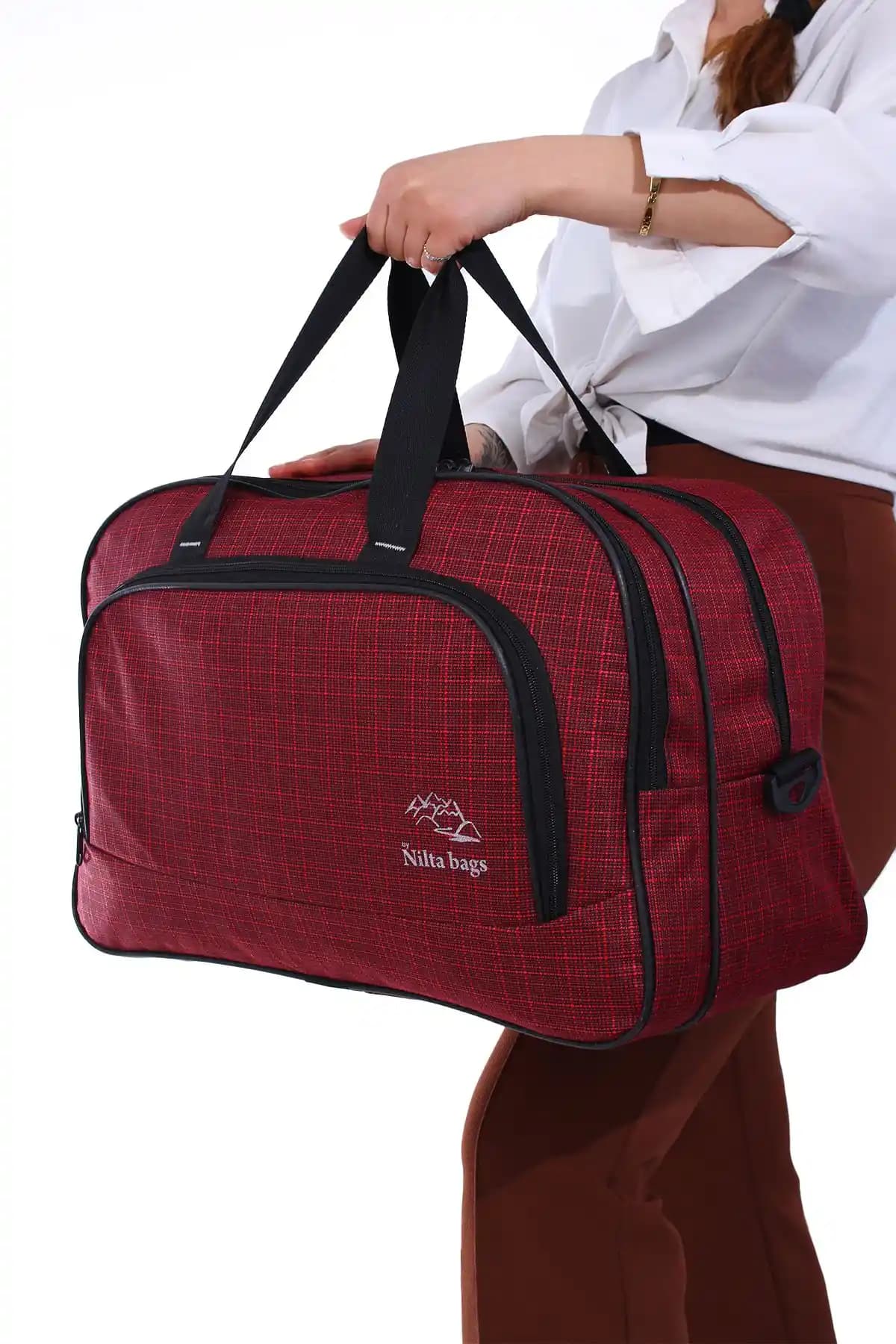 Fiyaka Nil-01 ve Tonny Black Unisex Çanta Karşılaştırması Analizi