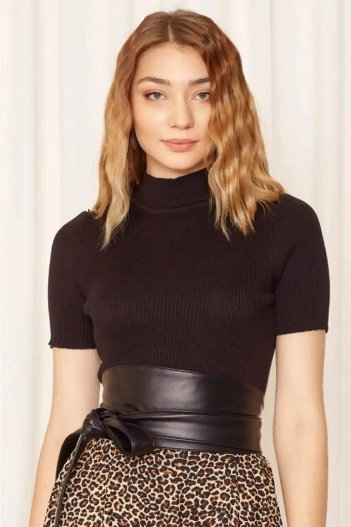 Genel Markalar ve Kemerix Kadın Siyah Kemerleri Karşılaştırması