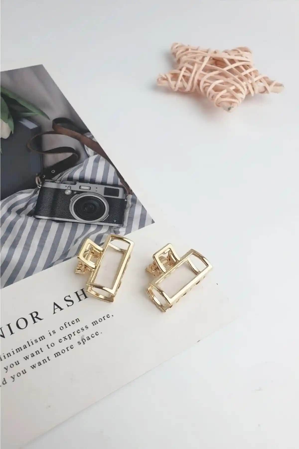 Gülpeşe 2 Li Küçük Boy Metal Mandal Toka ve Kadın Gold Kelebek Toka Karşılaştırması