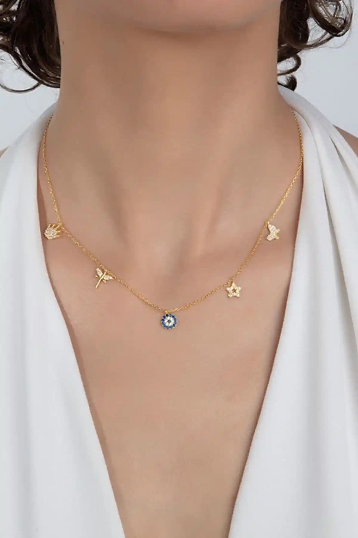 Gümüş Kolye Karşılaştırması: By More ve Elika Silver Modellerinin Özellikleri