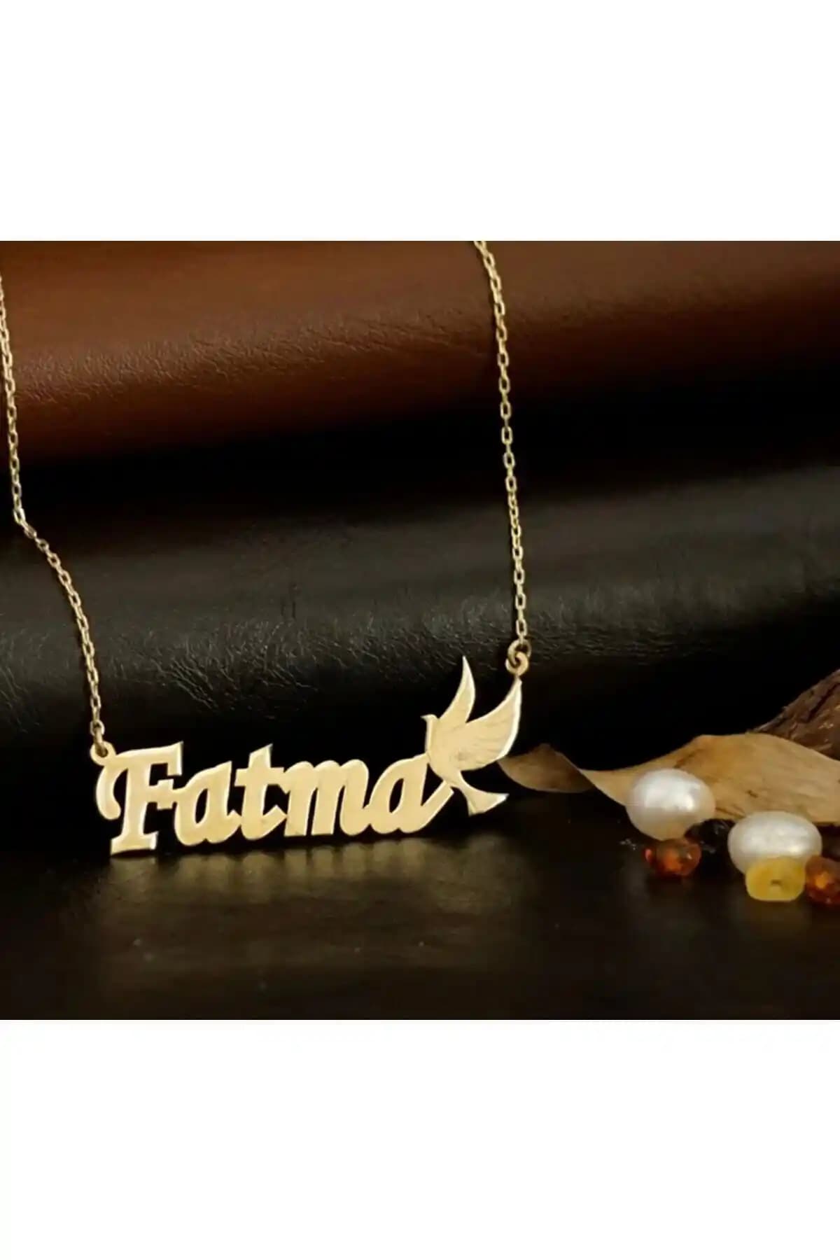 Gümüş Kolye Karşılaştırması: Güvercin ve Papatya Modellerinin Detaylı Analizi