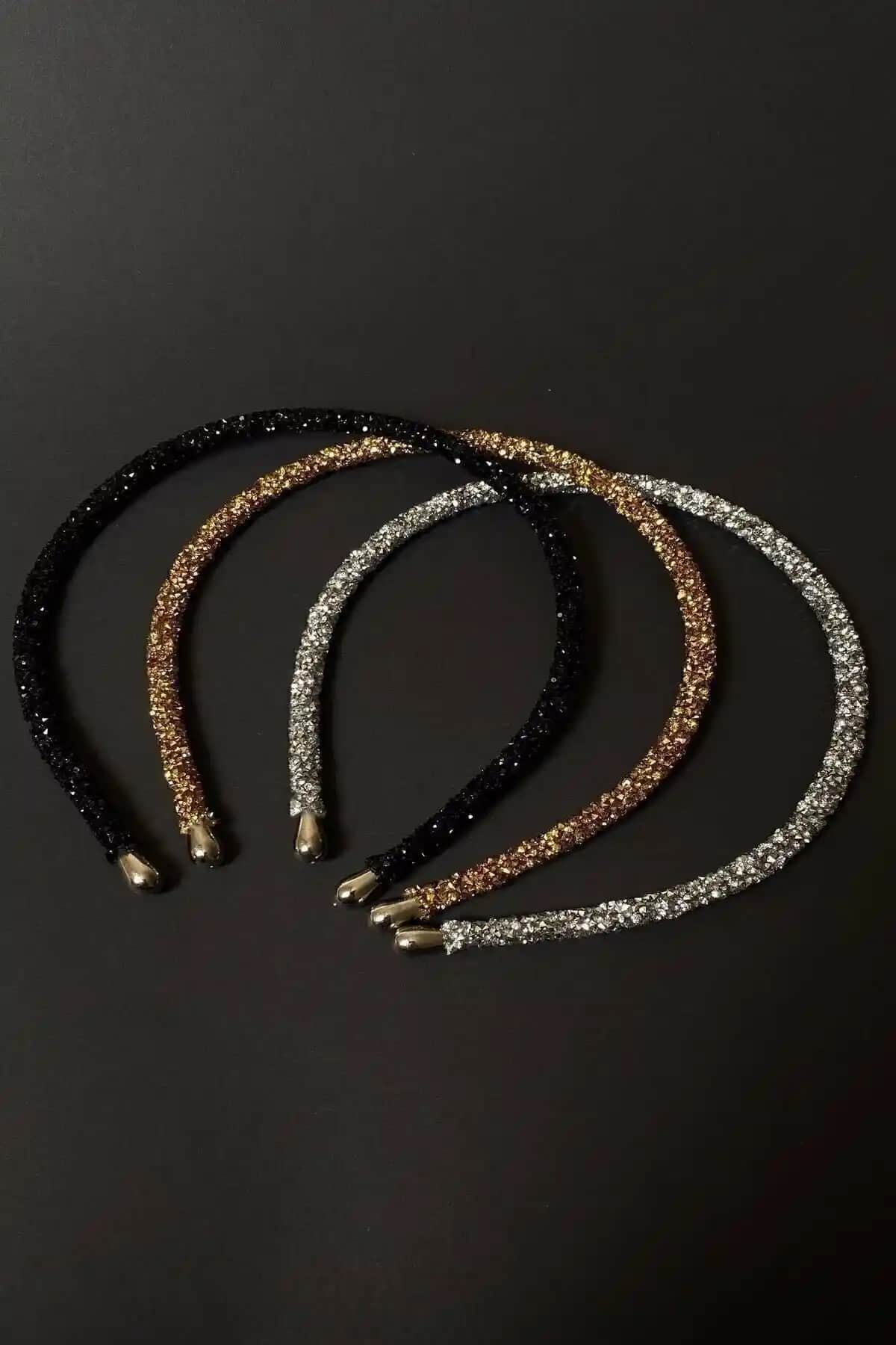 Günlük Kullanım İçin Uygun Tak Setleri: Bijuteri Online ve Modernist Saks Ürünleri