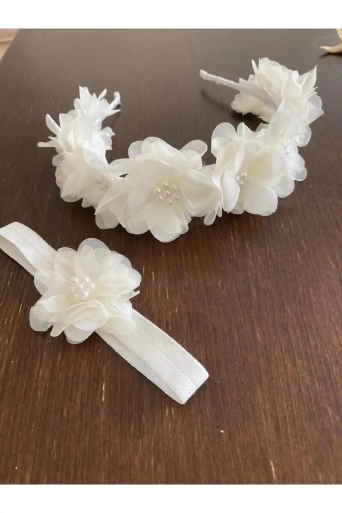 Hüner Aksesuar ve Rengarenk Minikler Lohusa Taç Setleri Karşılaştırması