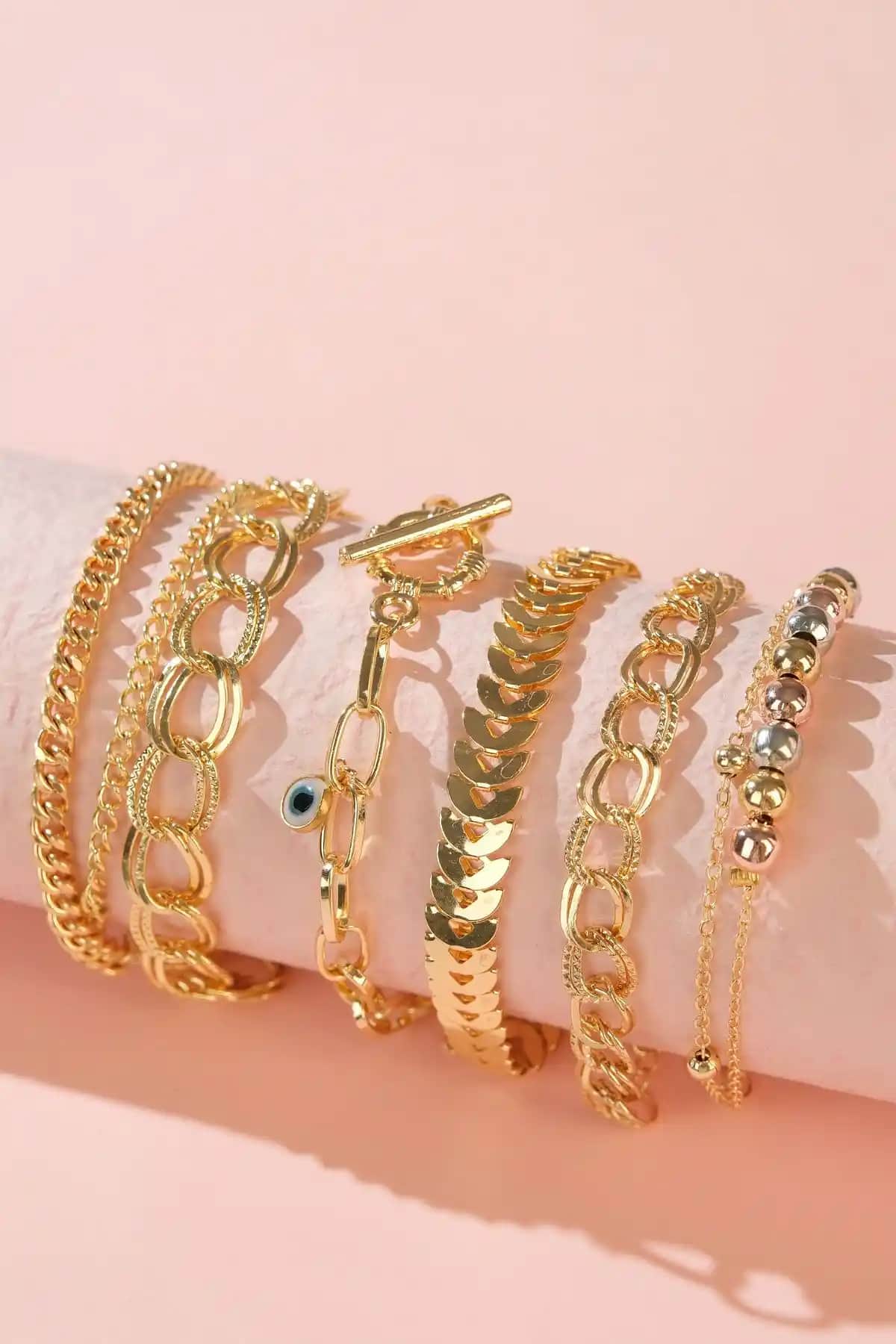 Jack Ferrero Kadın Takı Setleri ve Kolye Karşılaştırması: Stil ve Kalite Analizi