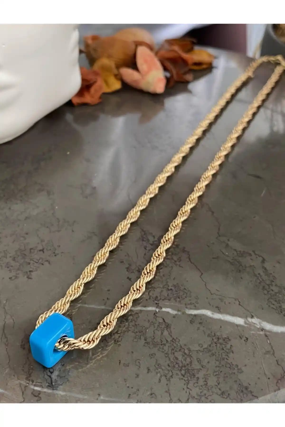 Jack Ferrero ve Trendy Butik Altın Kaplama Kolye Karşılaştırması