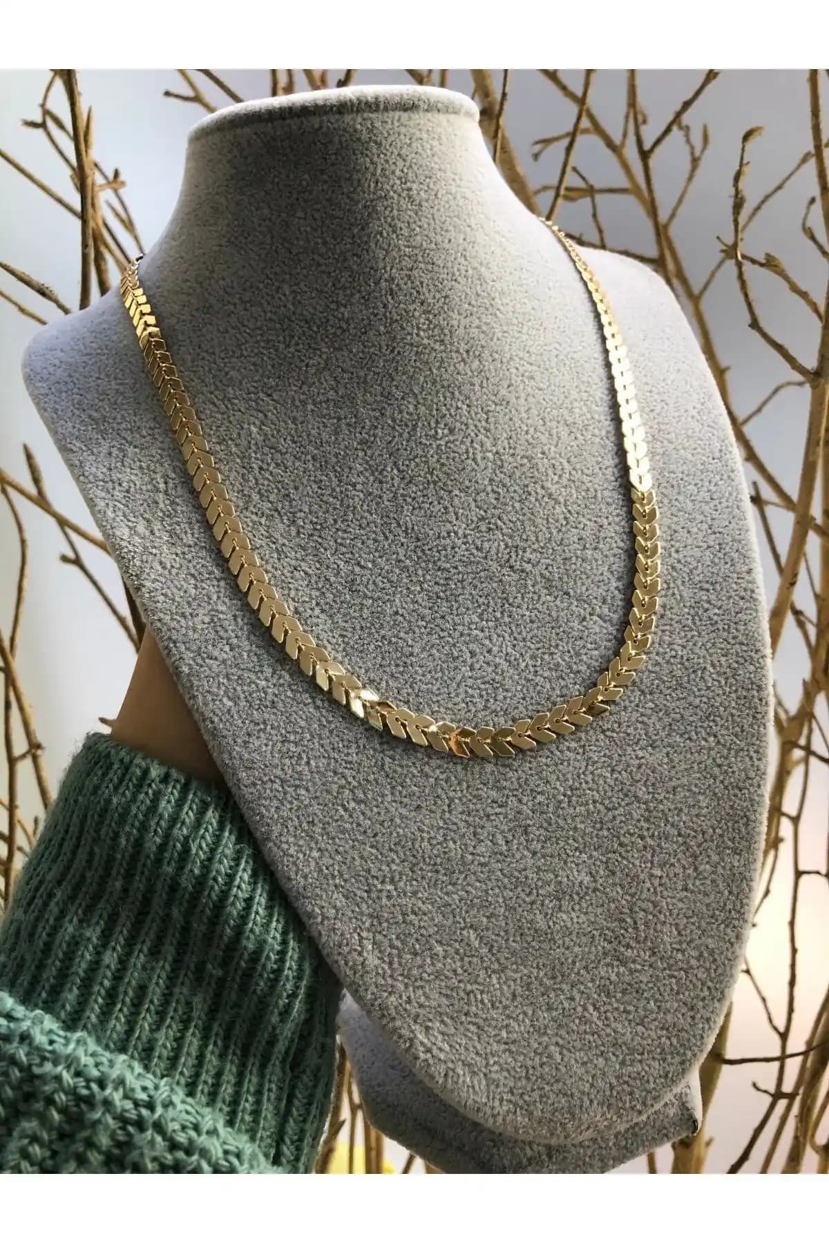 Jack Ferrero ve Yıldız Gold Kolye Karşılaştırması: Hangi Model Sizin İçin Uygun