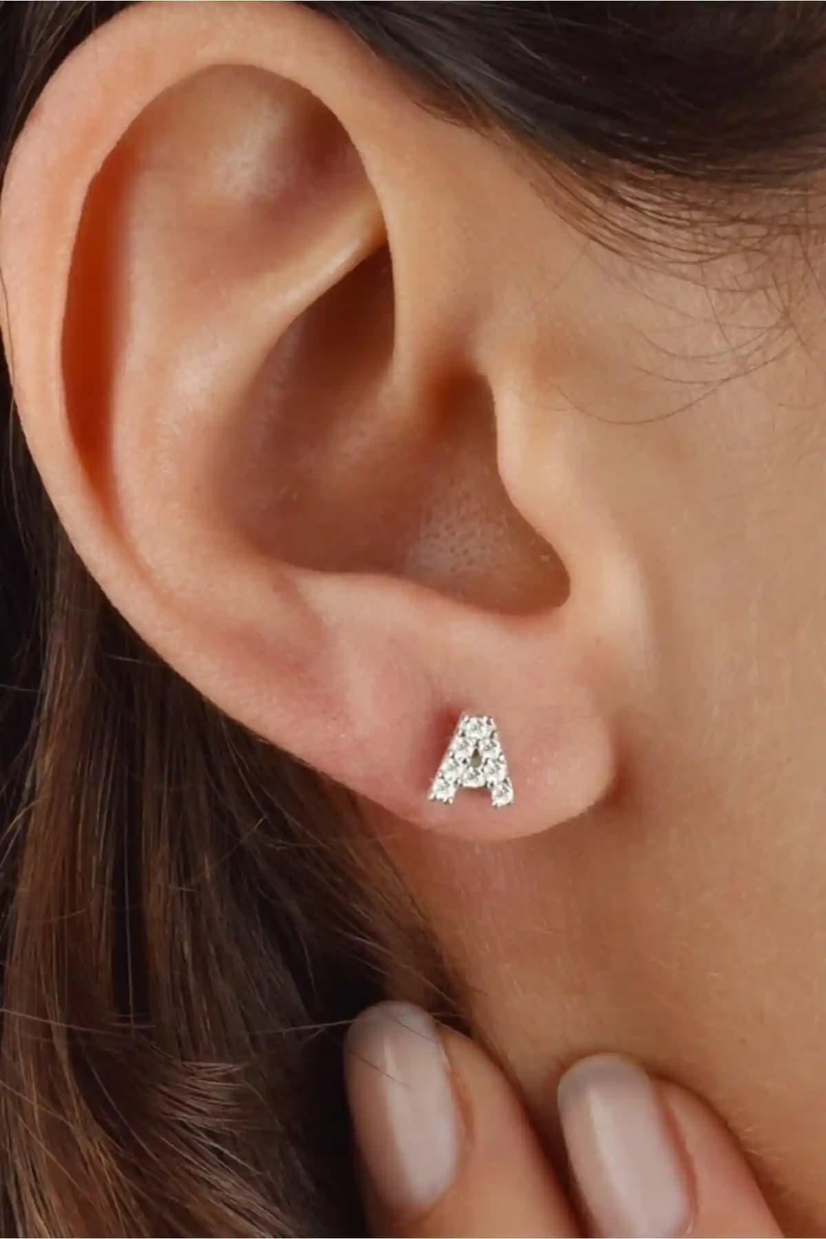 Jelux Silver 925 Ayar Gümüş Zirkon Taşlı Tekli Küpe Karşılaştırması ve Seçim Rehberi