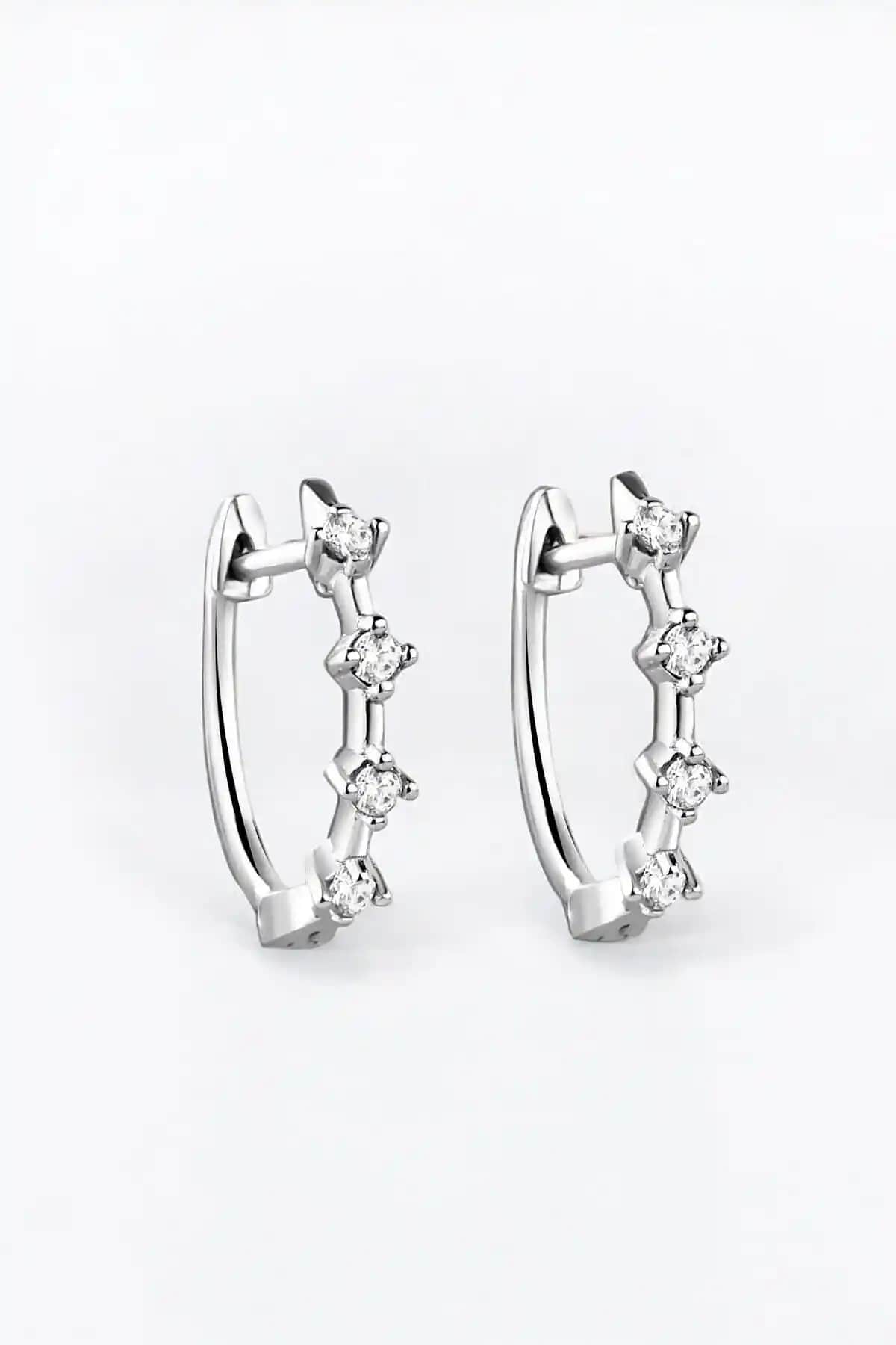 Jelux Silver Gümüş 925 Ayar Küpe Karşılaştırması: Modern Tasarımlar ve Özellikler